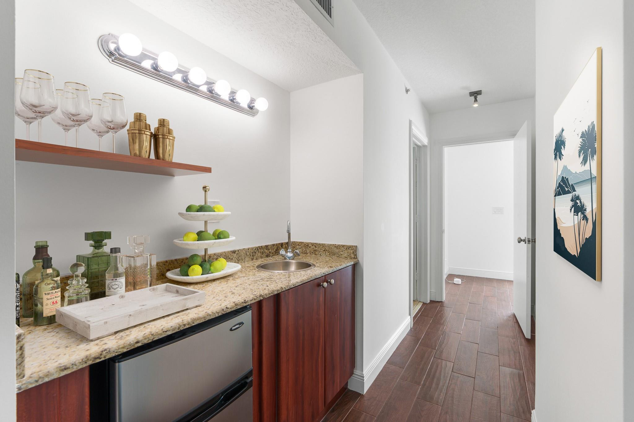 920 NE 16th Ter 1