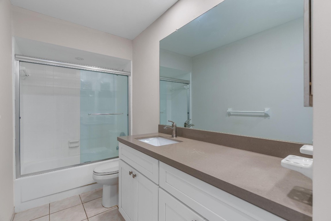 3040 NE 16th Ave 203