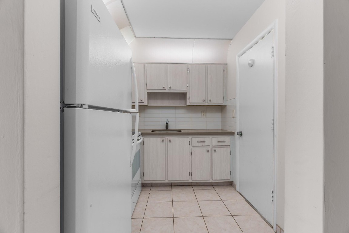 3040 NE 16th Ave 203