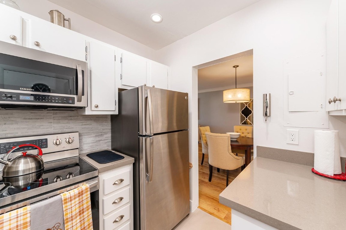 3040 NE 16th Ave 409