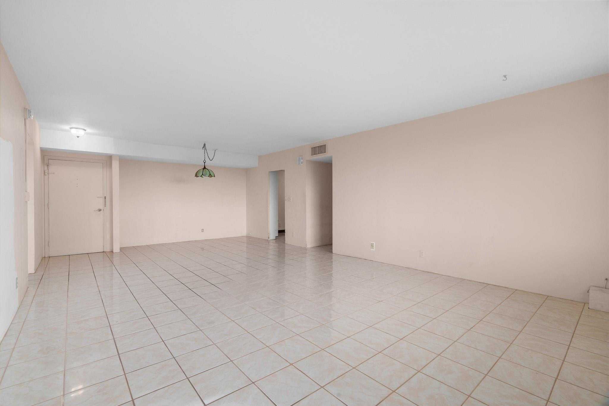 3233 NE 34th St 508