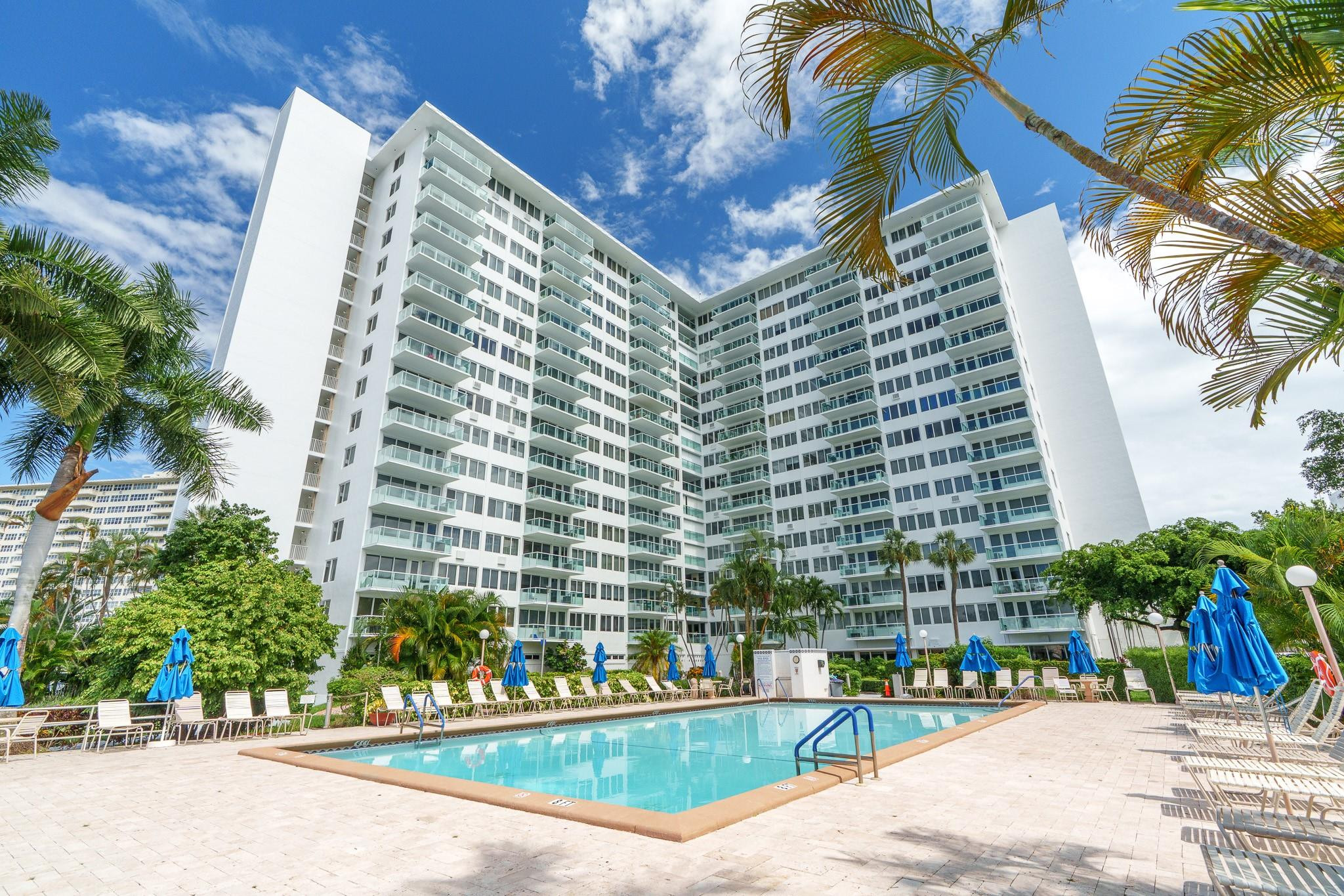 3233 NE 34th St 508