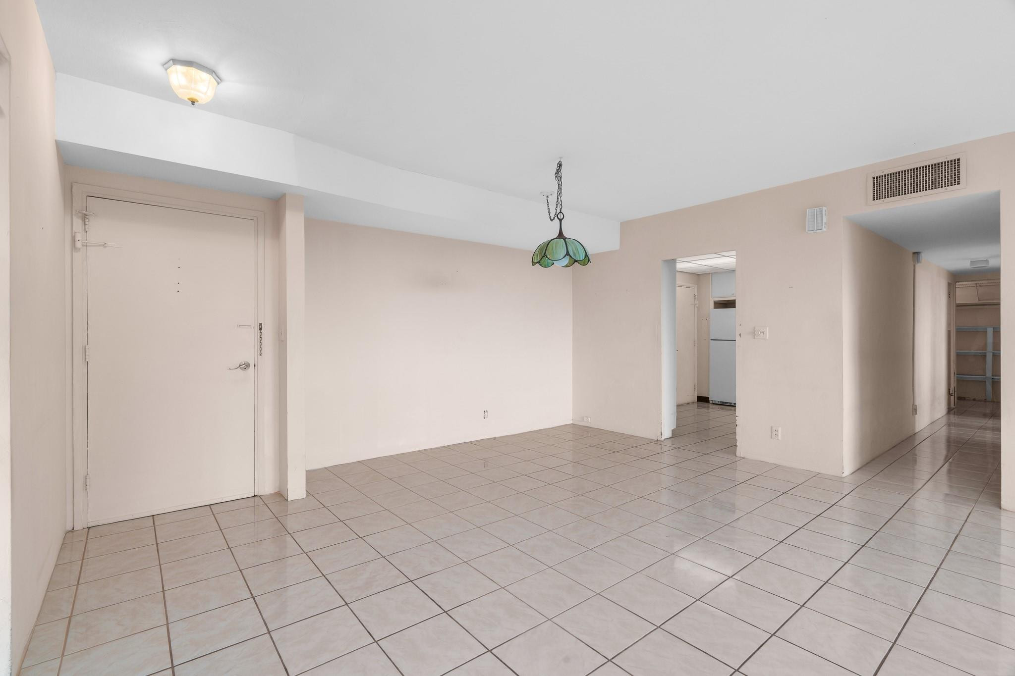 3233 NE 34th St 508