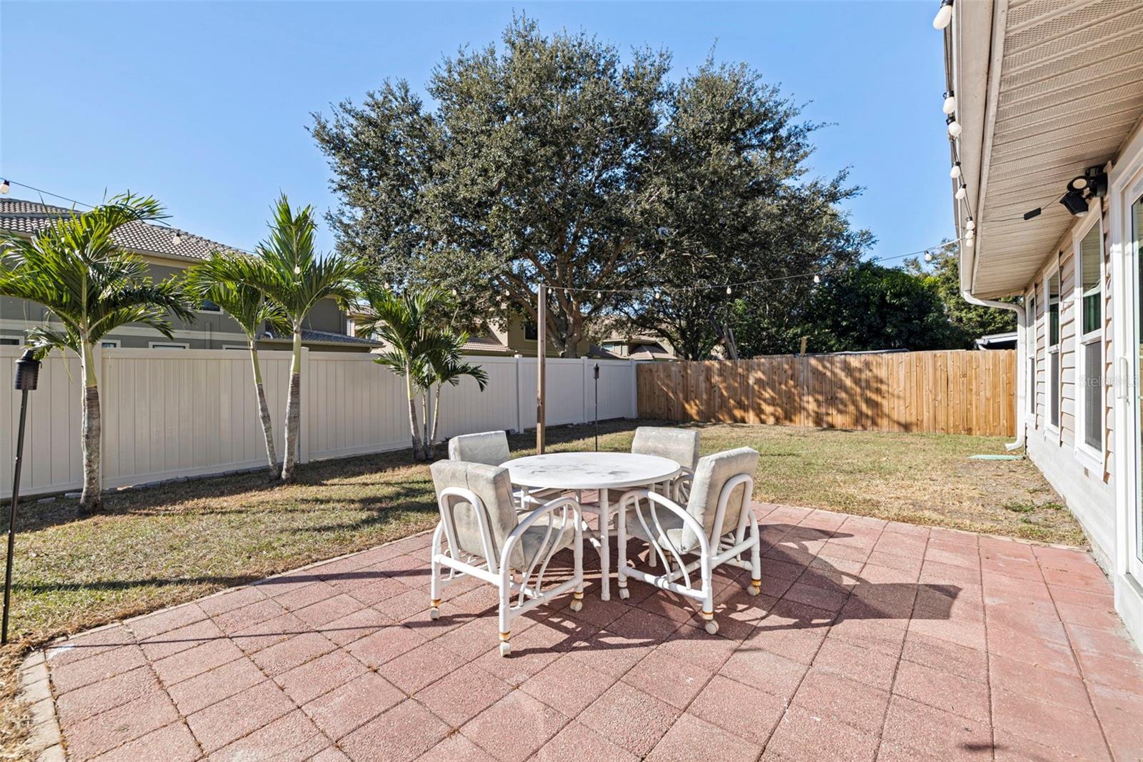 8210 FLAME VINE AVE