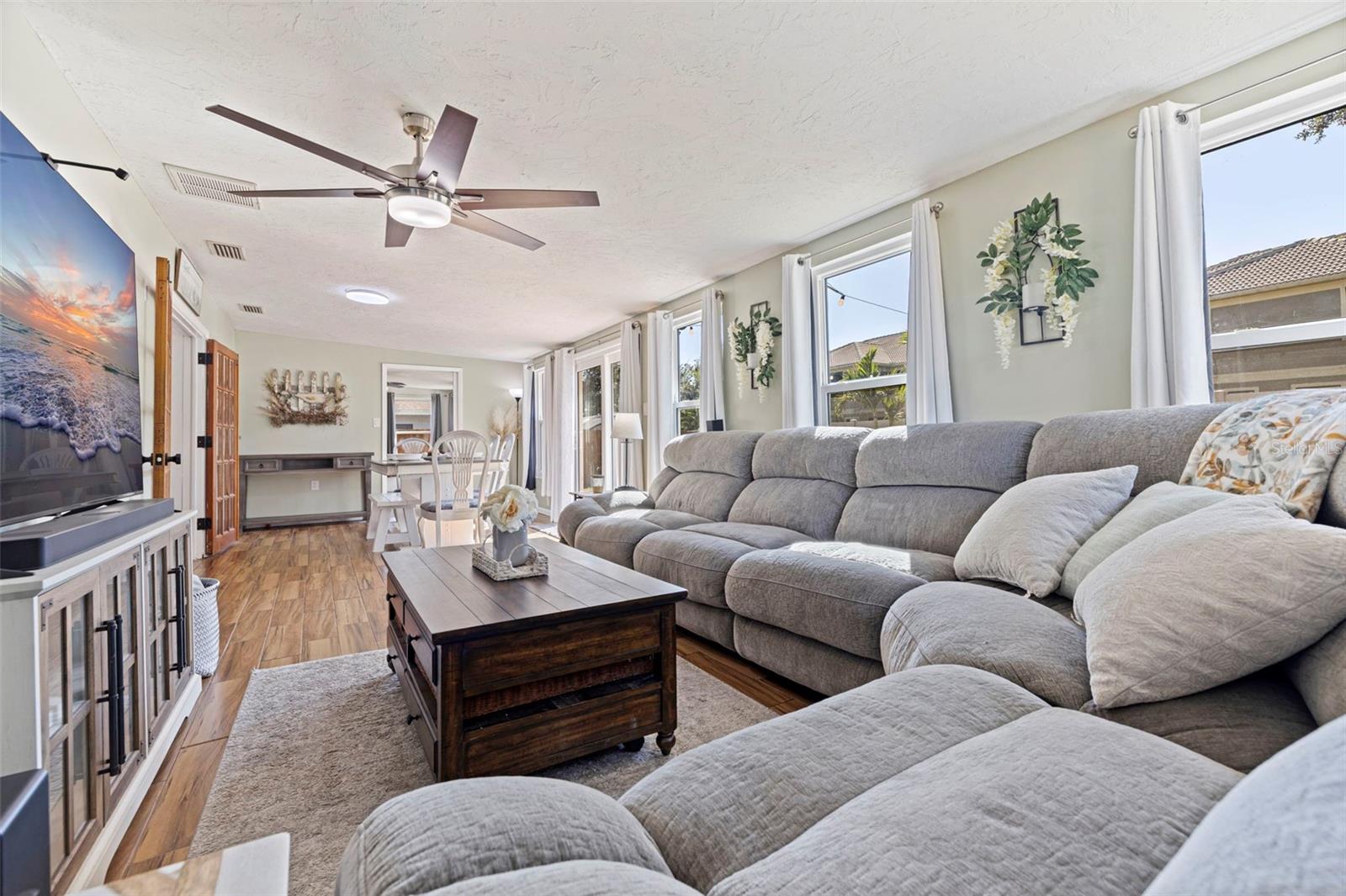 8210 FLAME VINE AVE