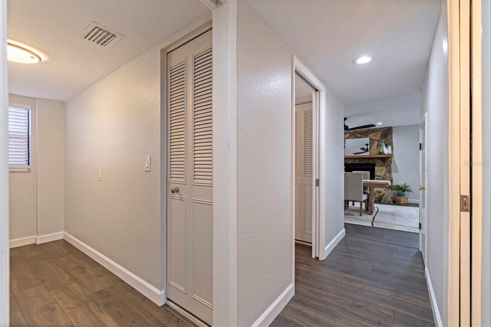 8950 BAYWOOD PARK DR