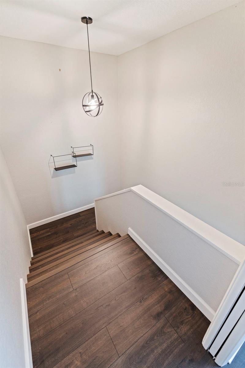 8950 BAYWOOD PARK DR