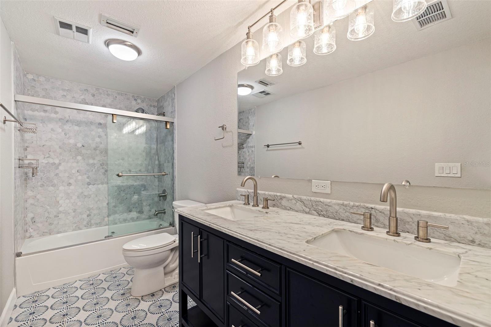 8950 BAYWOOD PARK DR