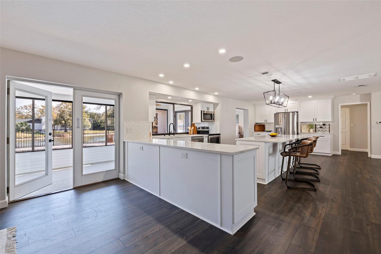 8950 BAYWOOD PARK DR