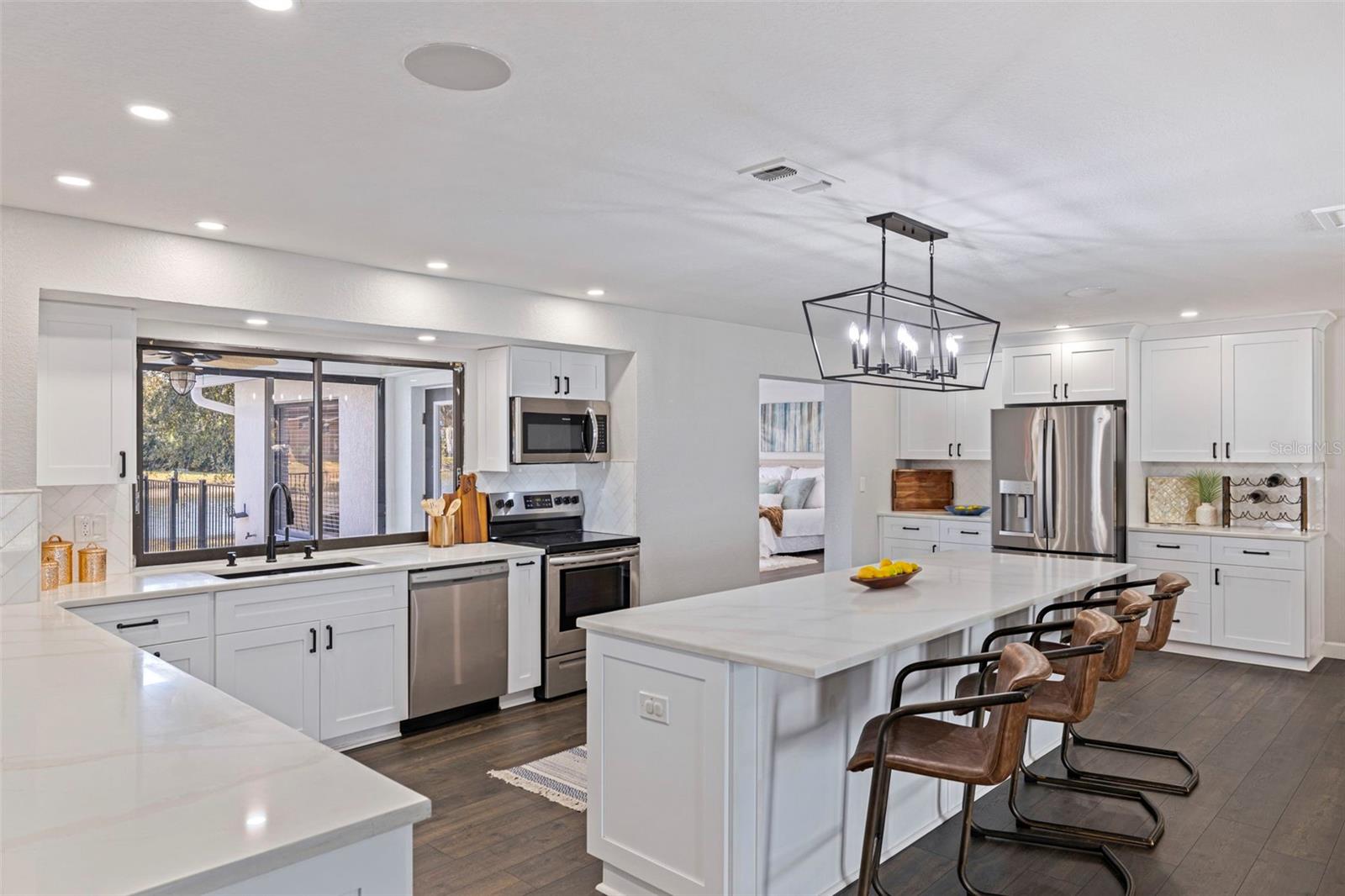 8950 BAYWOOD PARK DR