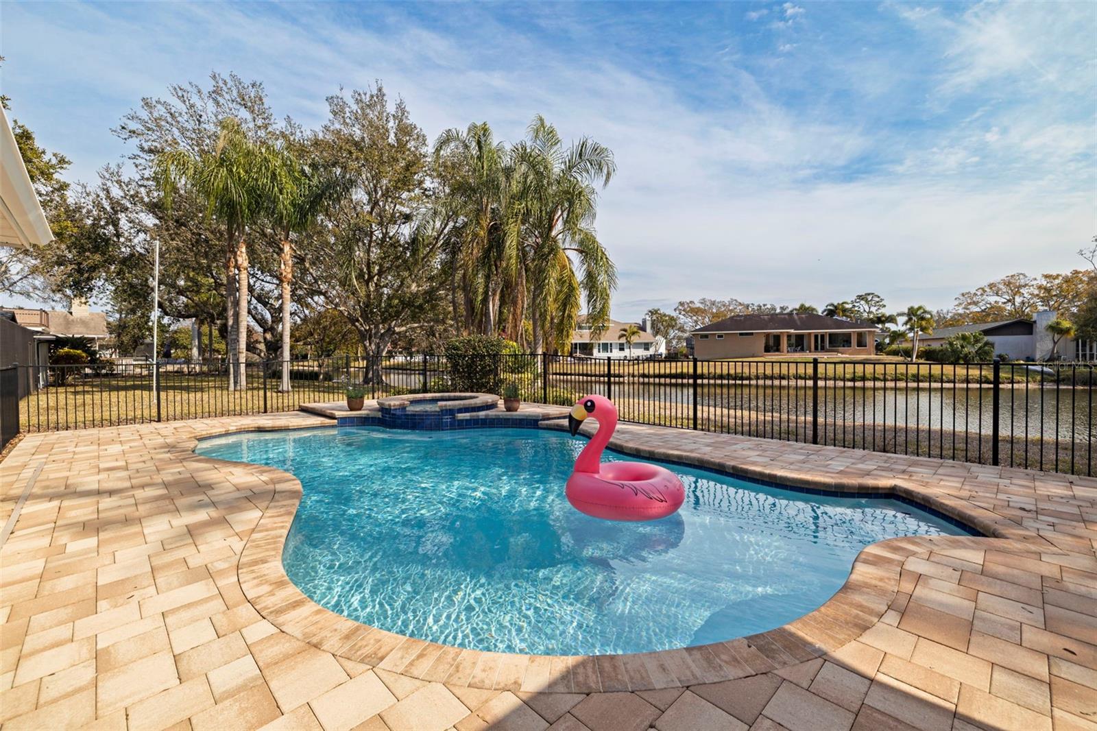 8950 BAYWOOD PARK DR