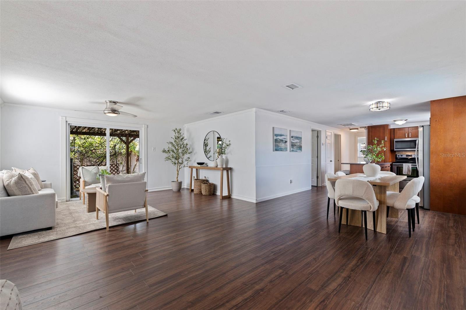 8536 QUAIL RD