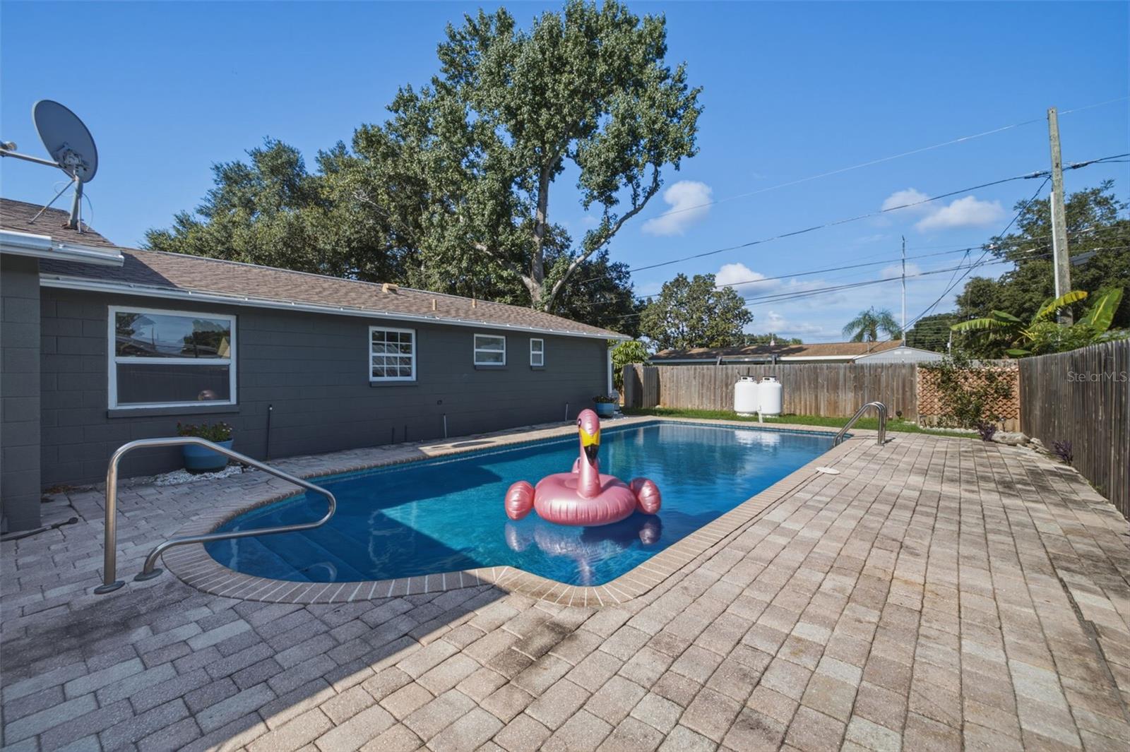 8536 QUAIL RD