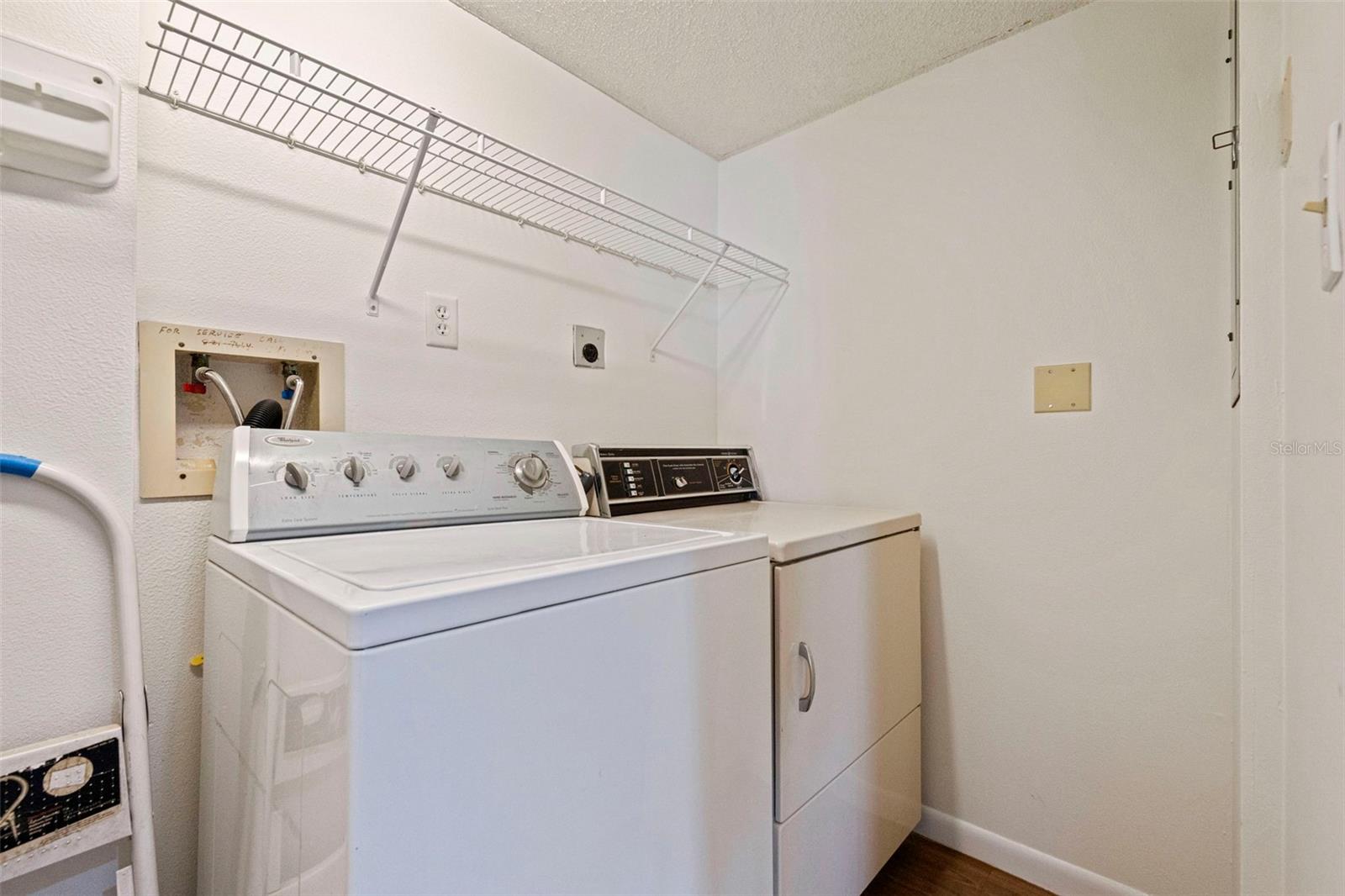 7600 BAYSHORE DR #208