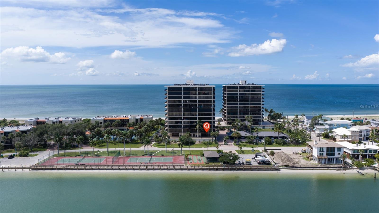 7600 BAYSHORE DR #208