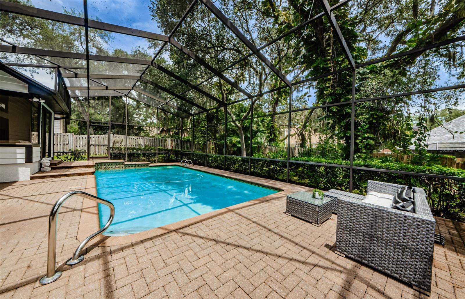 331 CASCADE LN