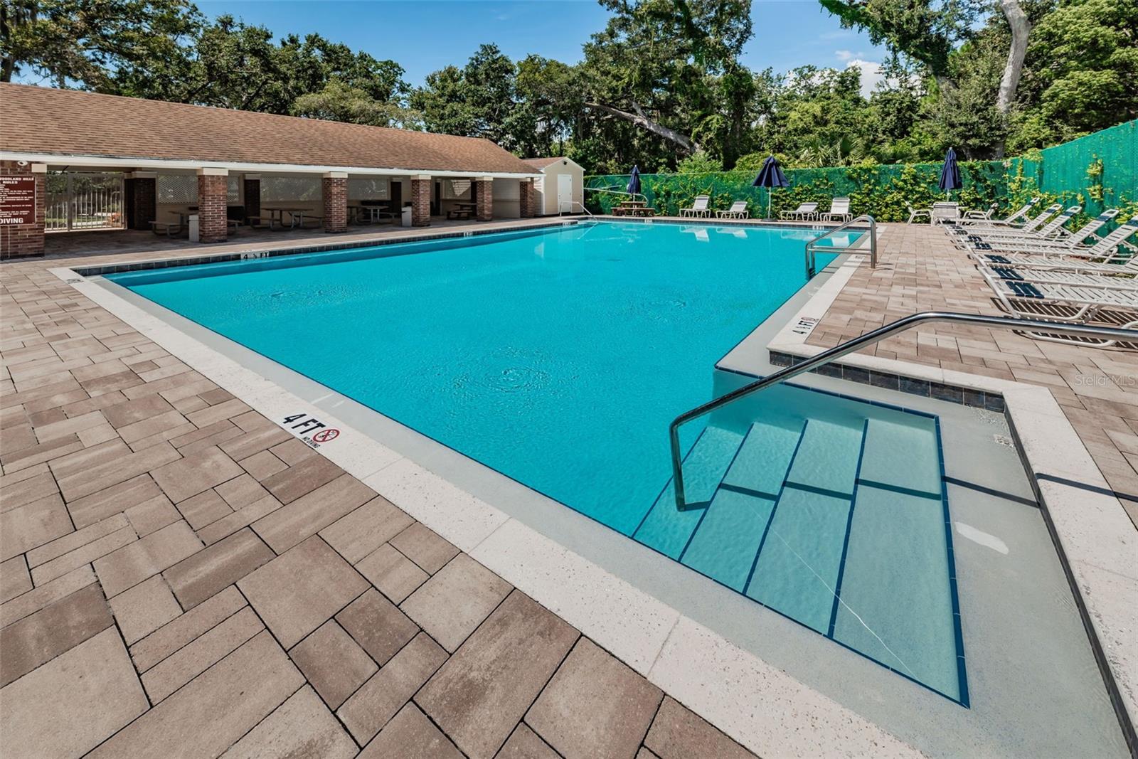 331 CASCADE LN
