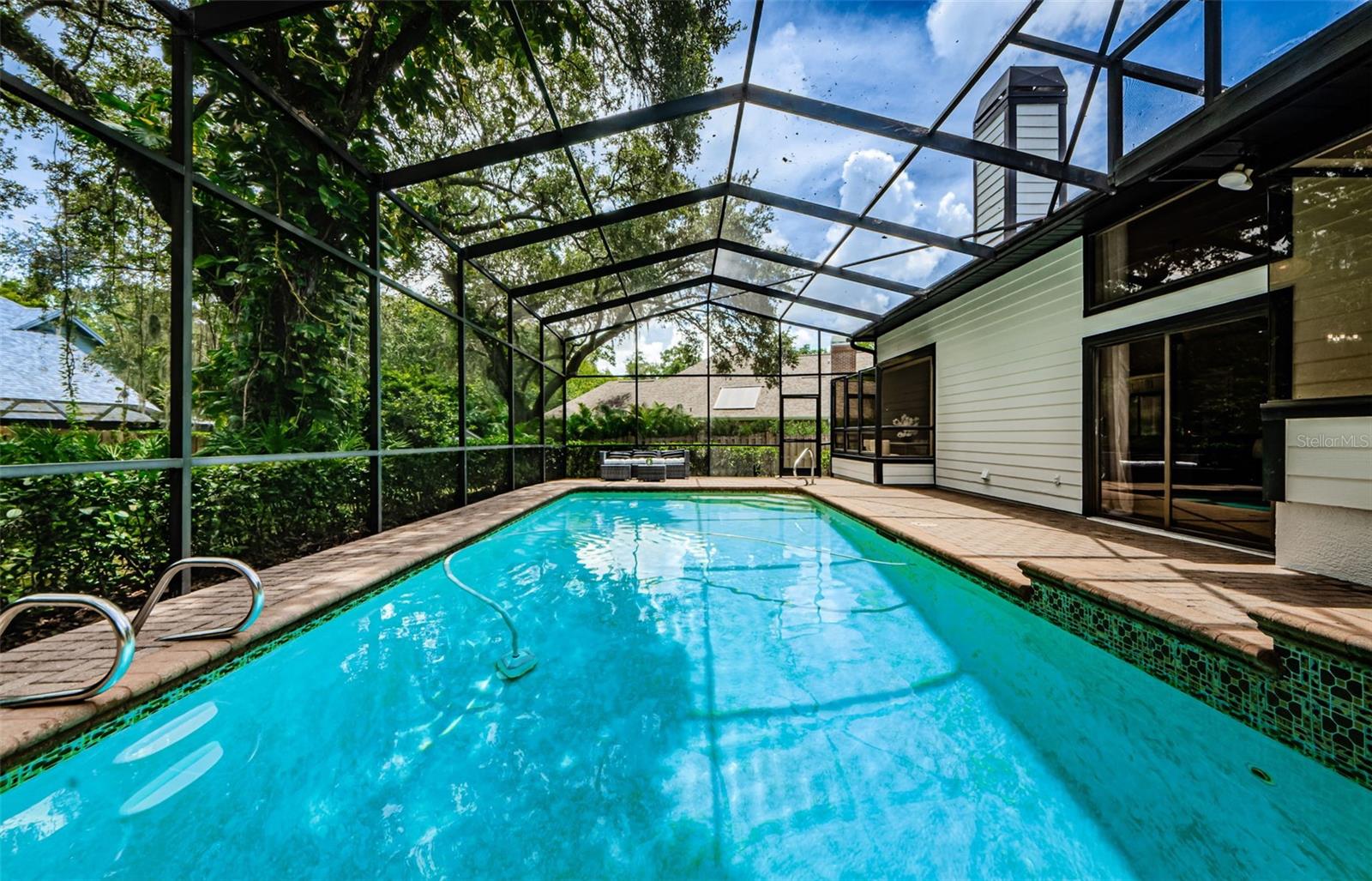 331 CASCADE LN