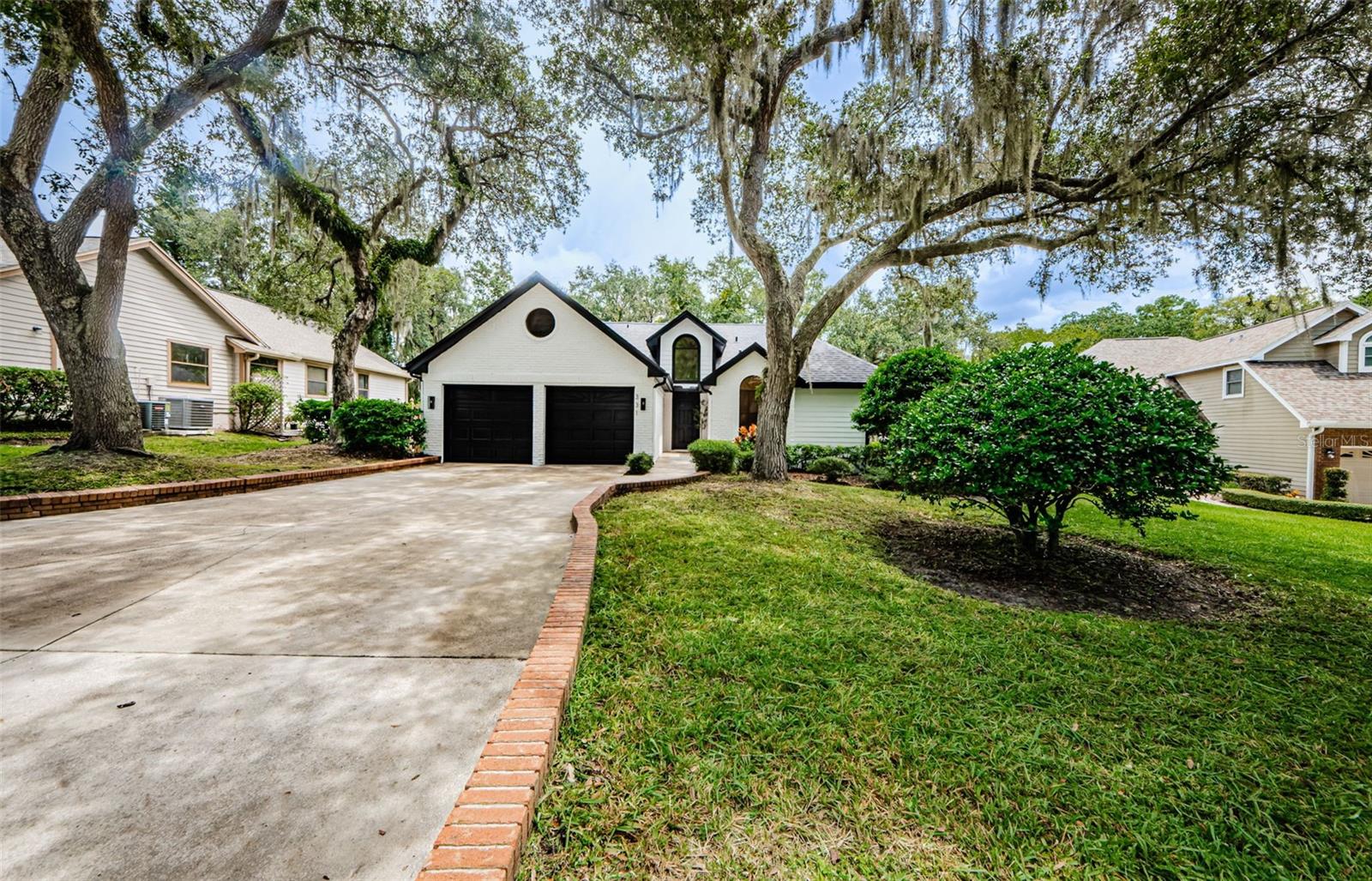 331 CASCADE LN