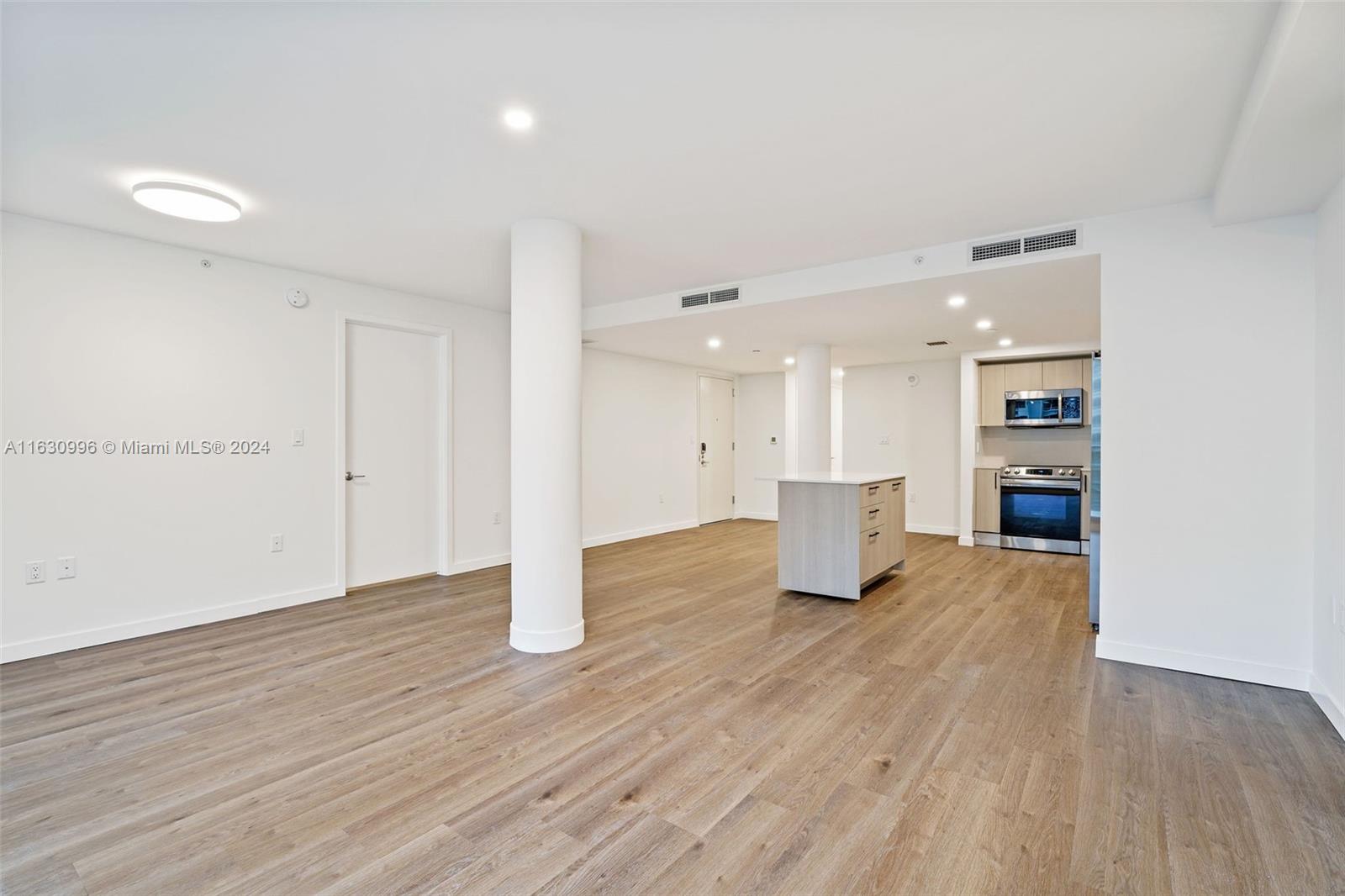 1500 Bay Rd # 1425 Unit: N-1425