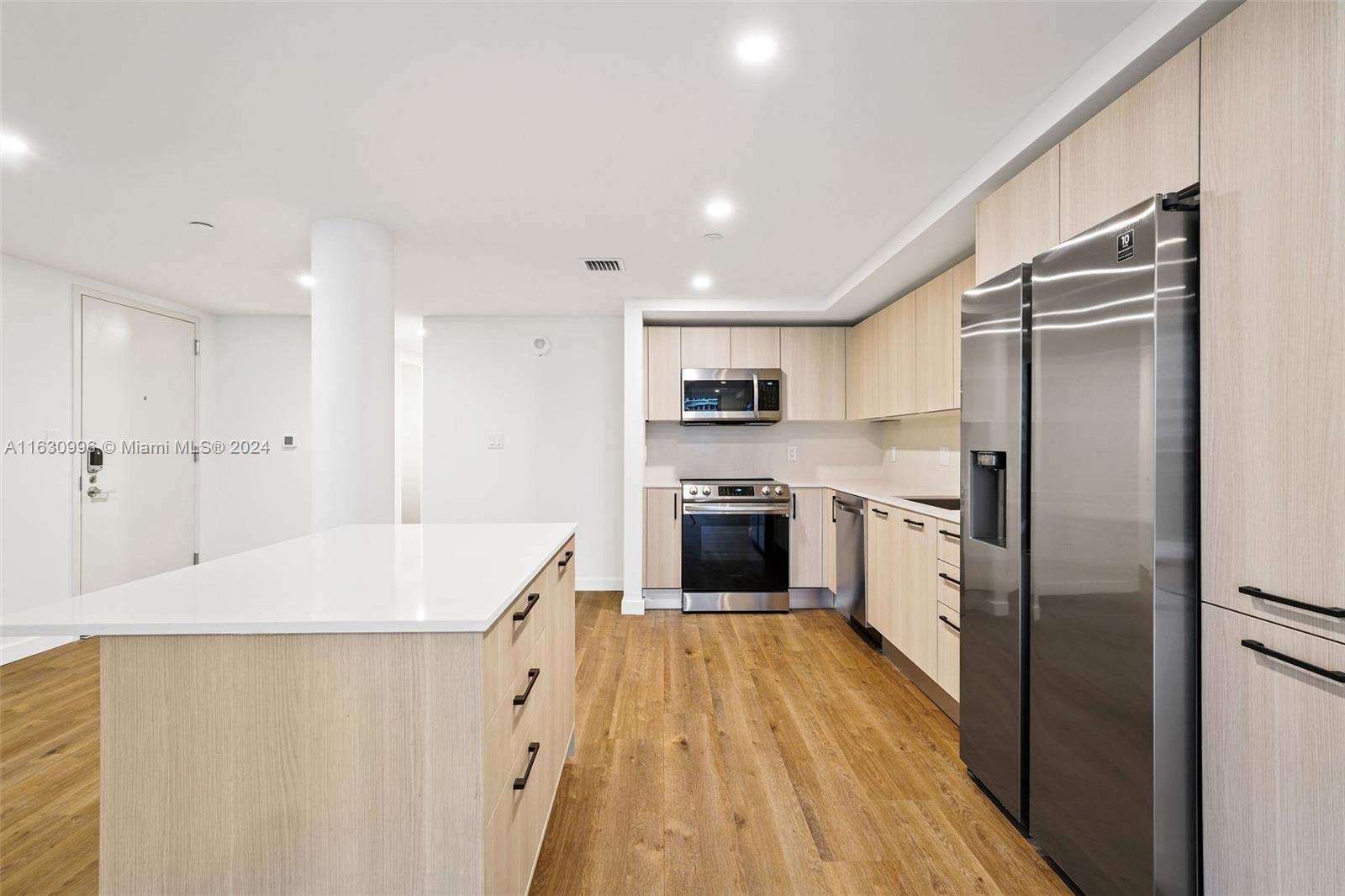 1500 Bay Rd # 1425 Unit: N-1425