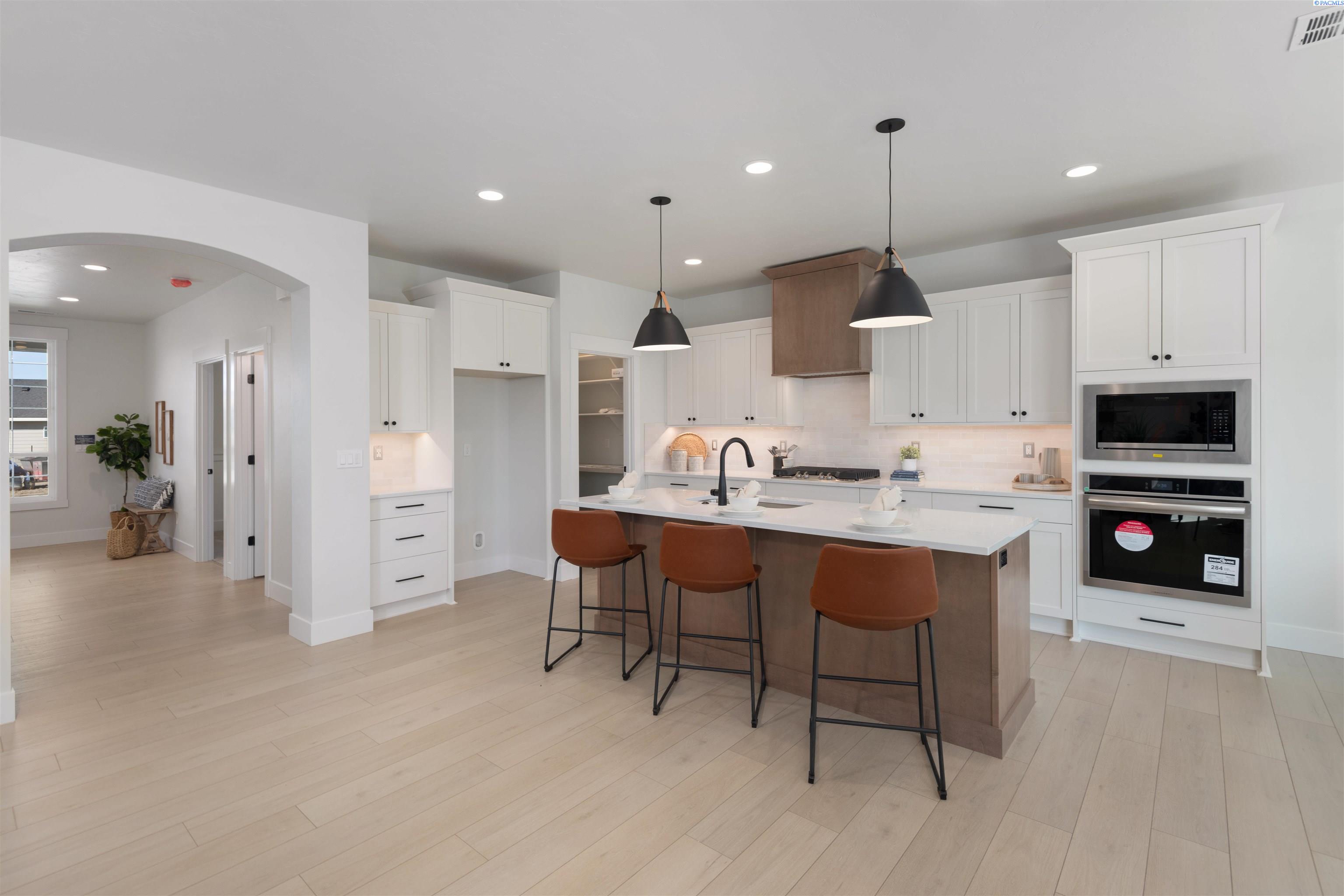 2414 Maggio Loop Lot 9