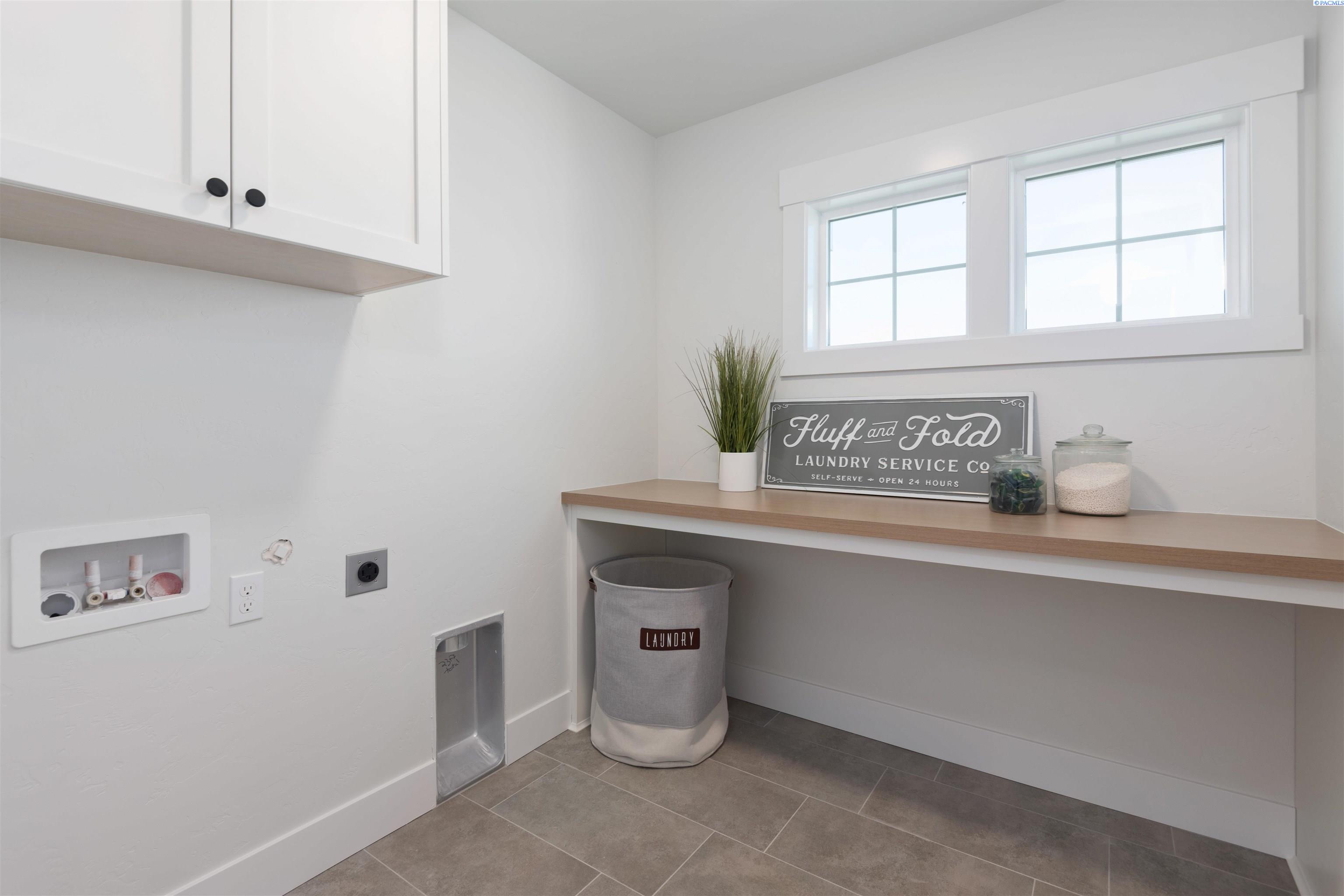 2414 Maggio Loop Lot 9