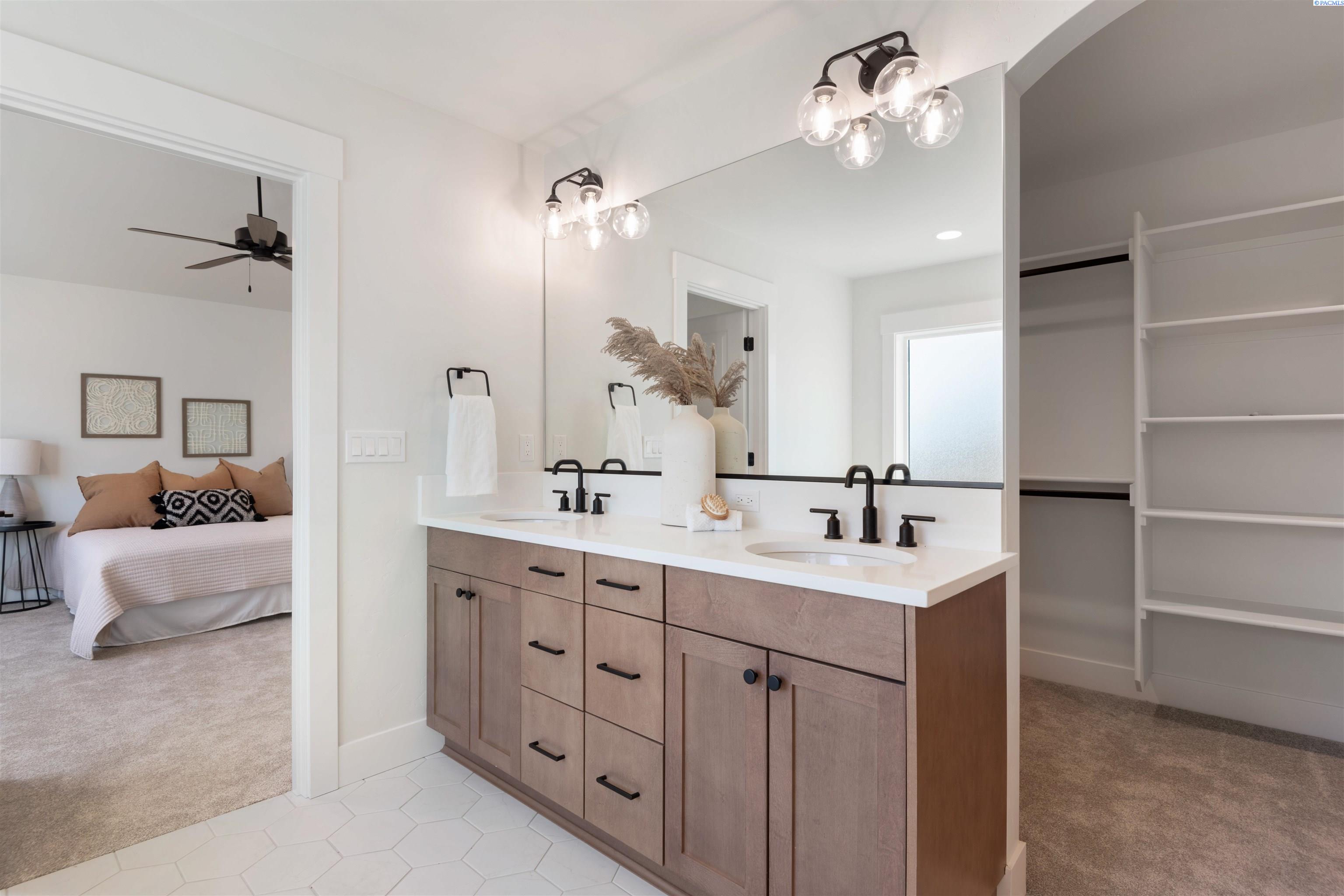 2414 Maggio Loop Lot 9