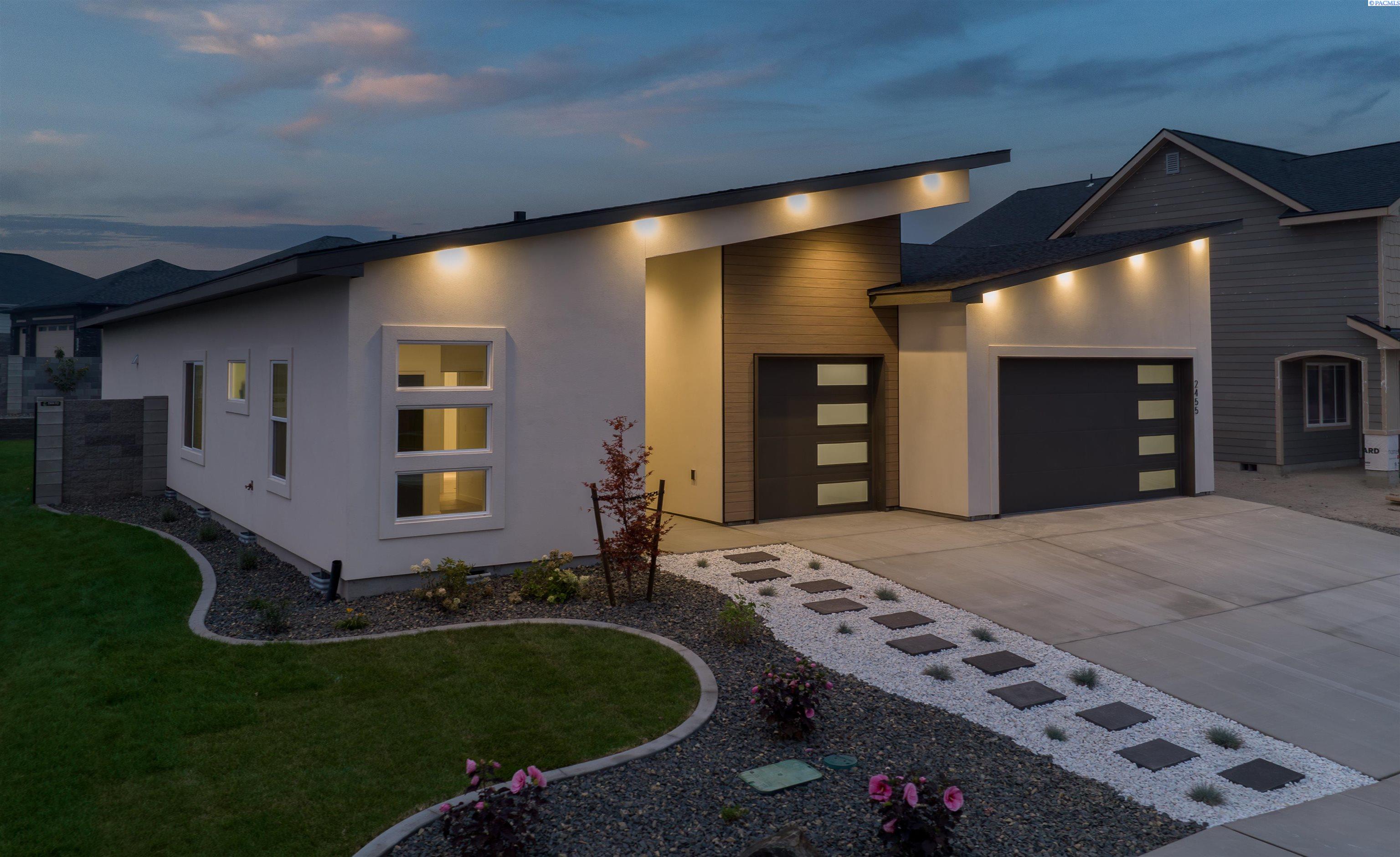 2455 Maggio Loop Unit: Lot53