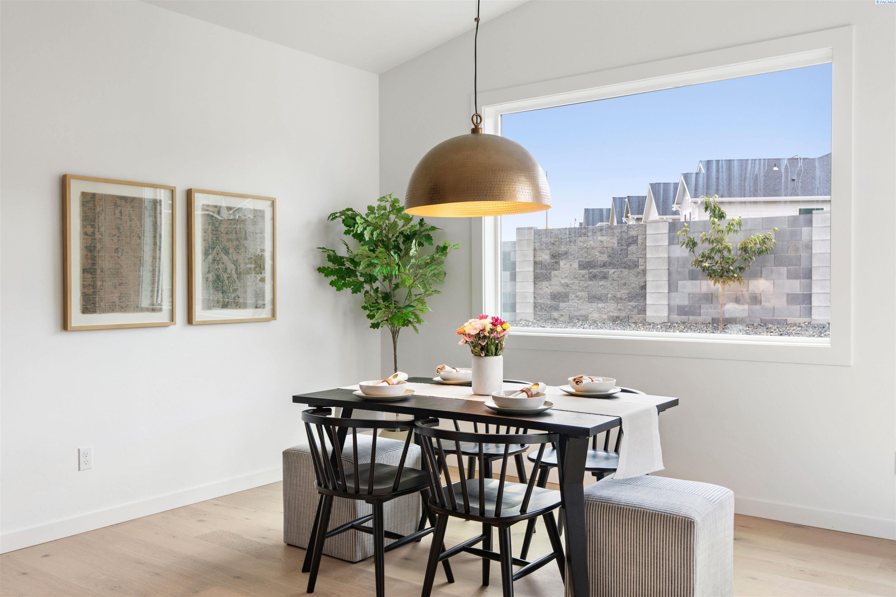 2455 Maggio Loop Unit: Lot53