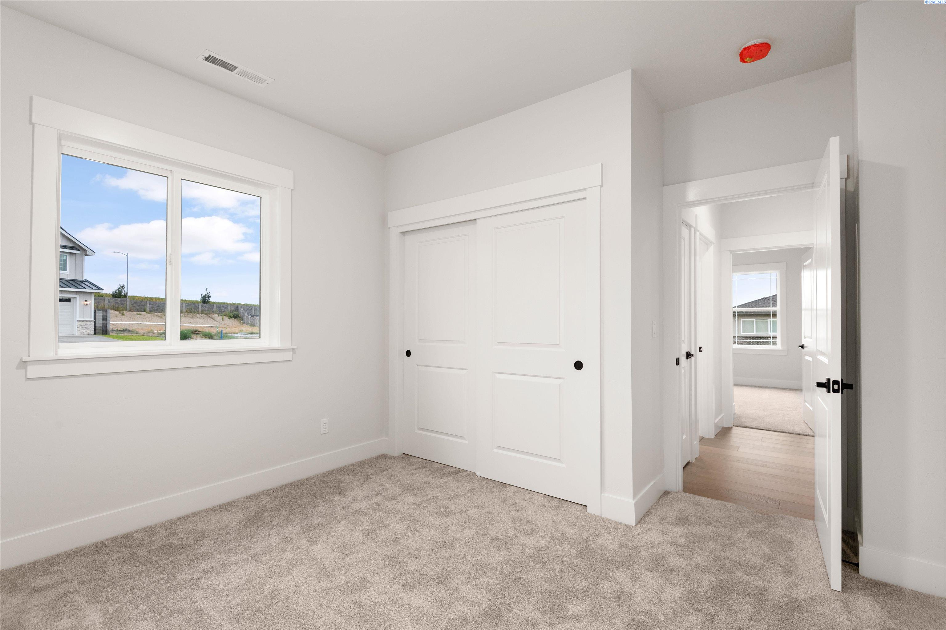 2437 Maggio Loop Unit: Lot56