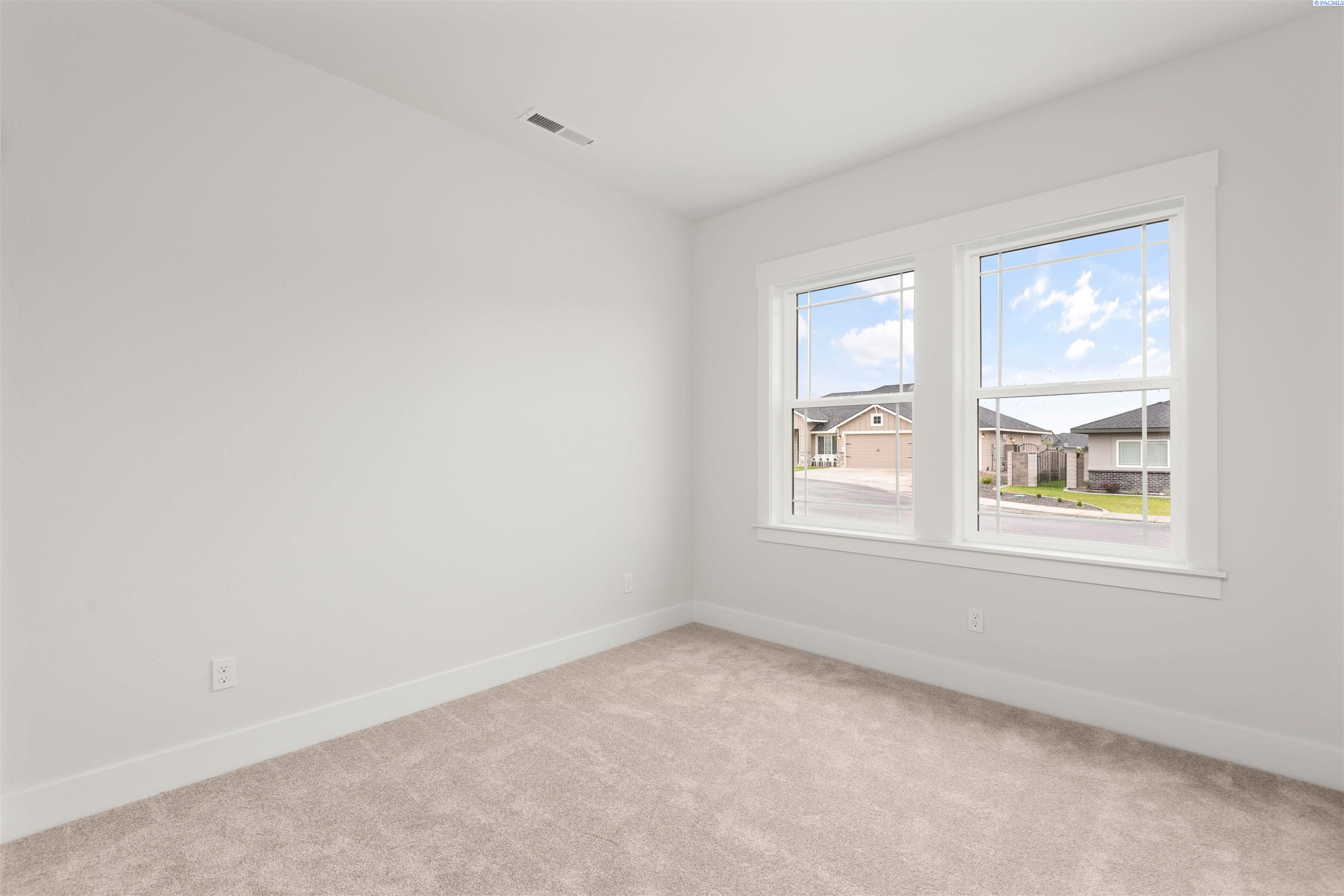 2437 Maggio Loop Unit: Lot56
