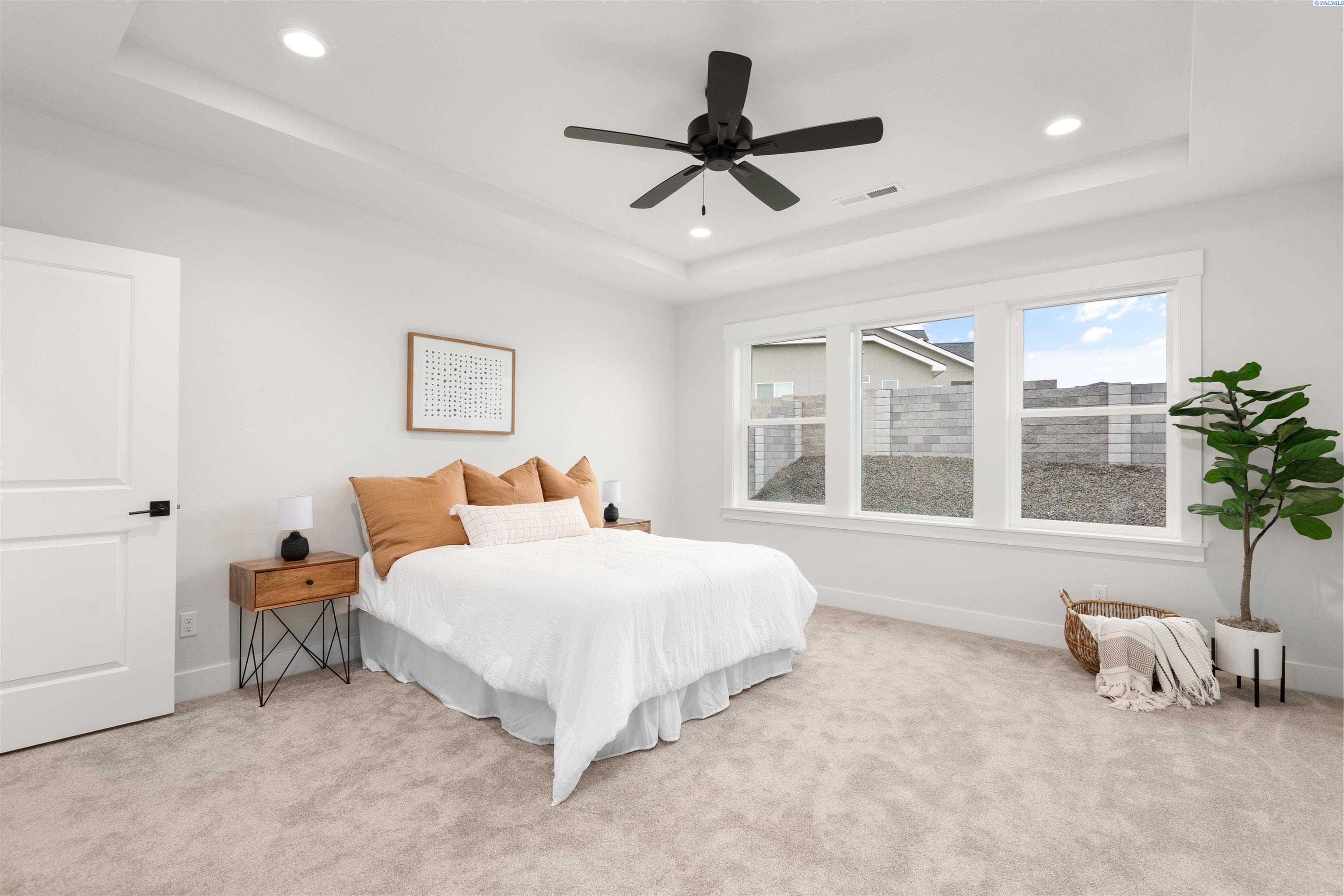 2437 Maggio Loop Unit: Lot56