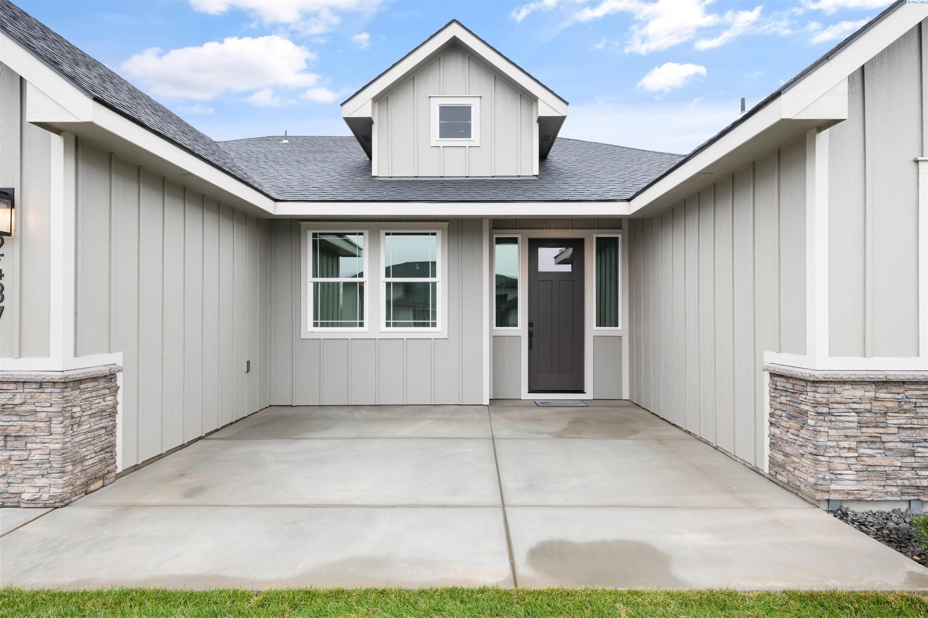 2437 Maggio Loop Unit: Lot56