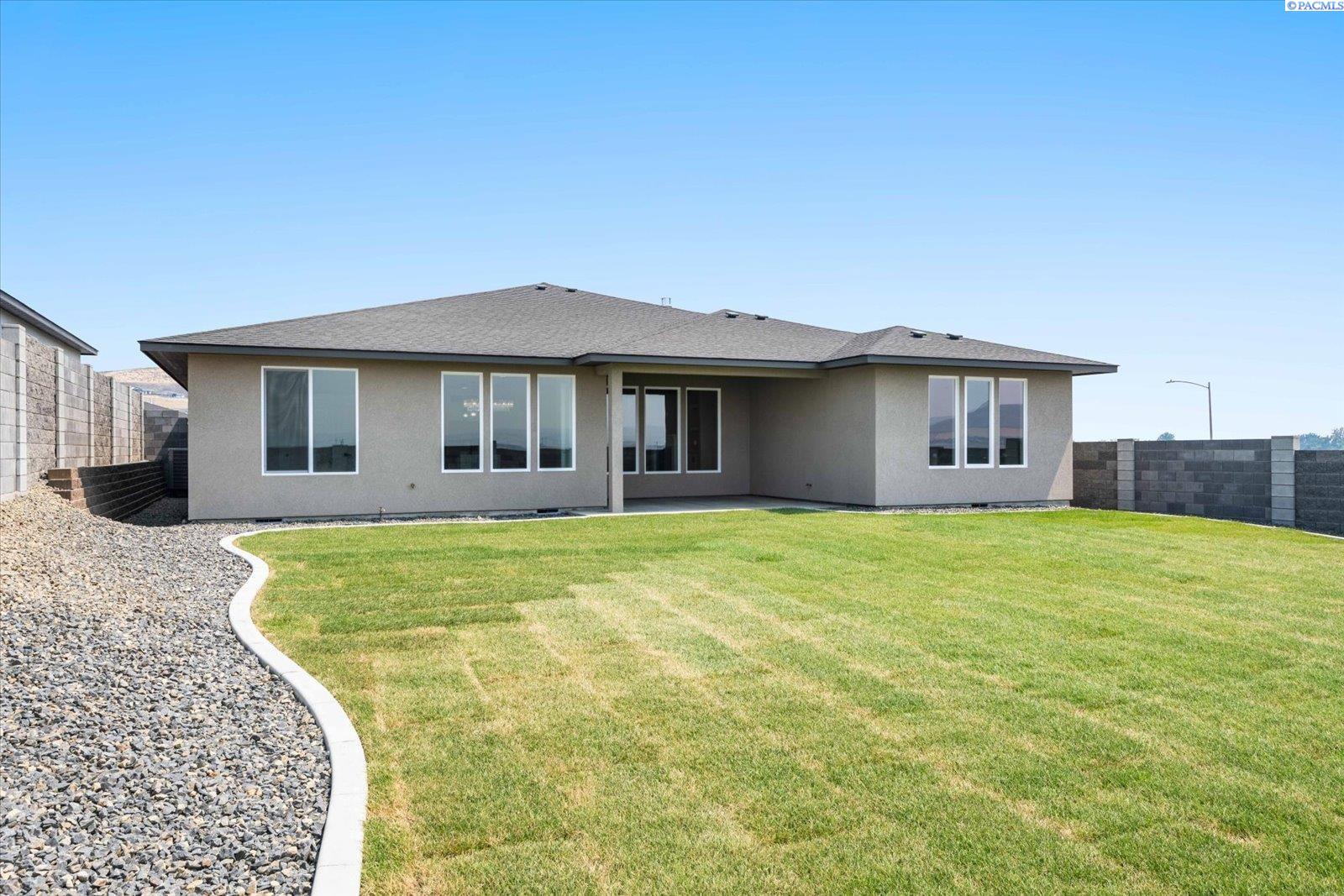 2347 Upriver