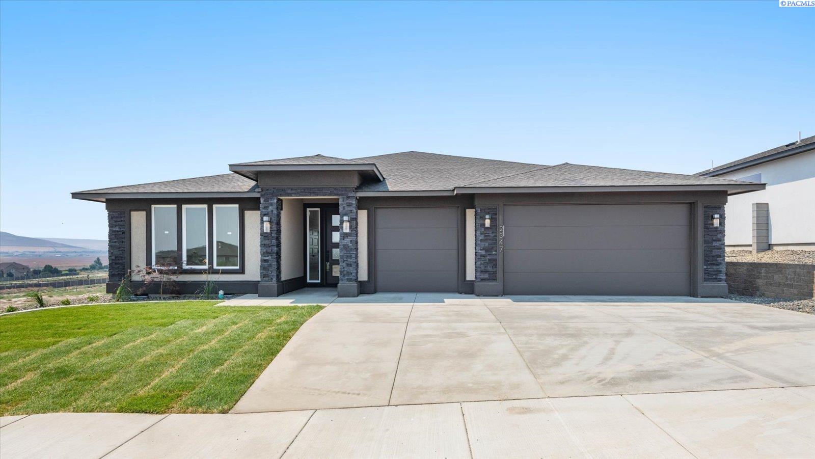 2347 Upriver