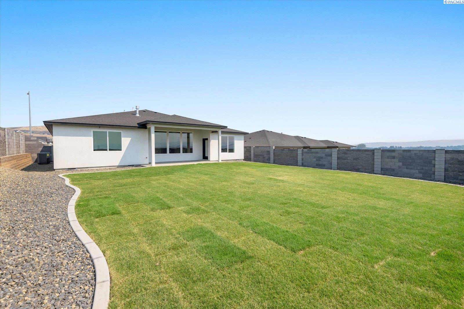 2339 Upriver