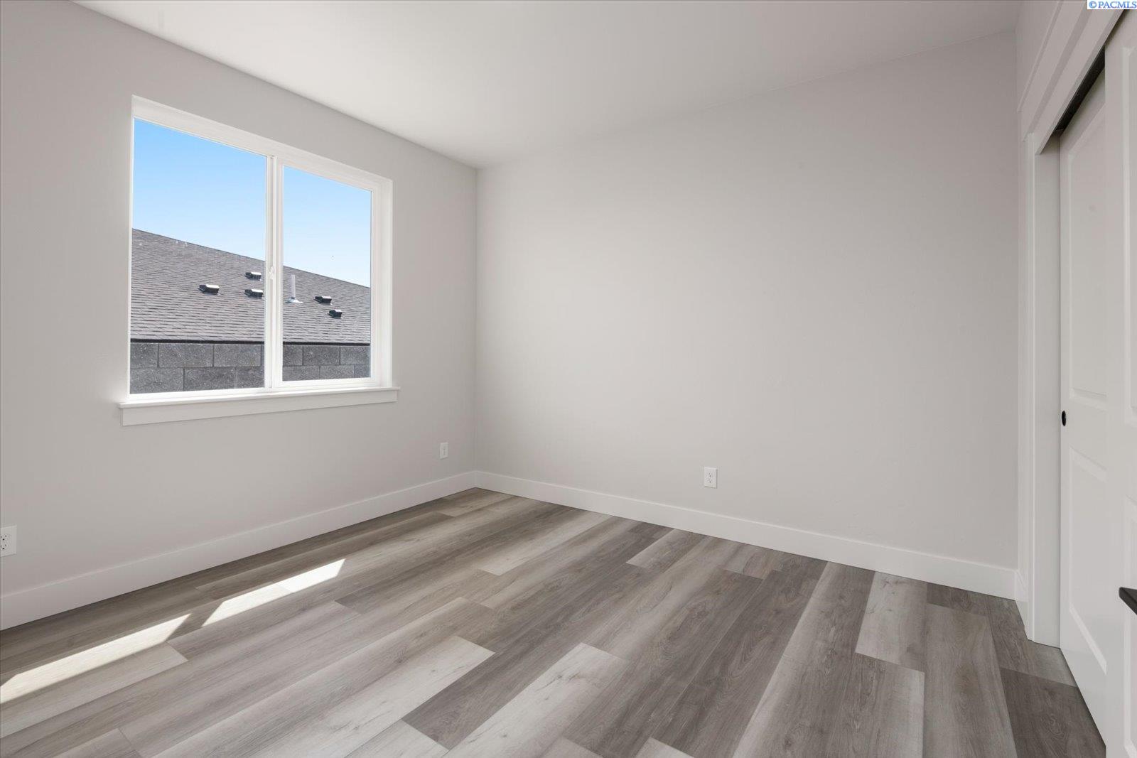 2339 Upriver