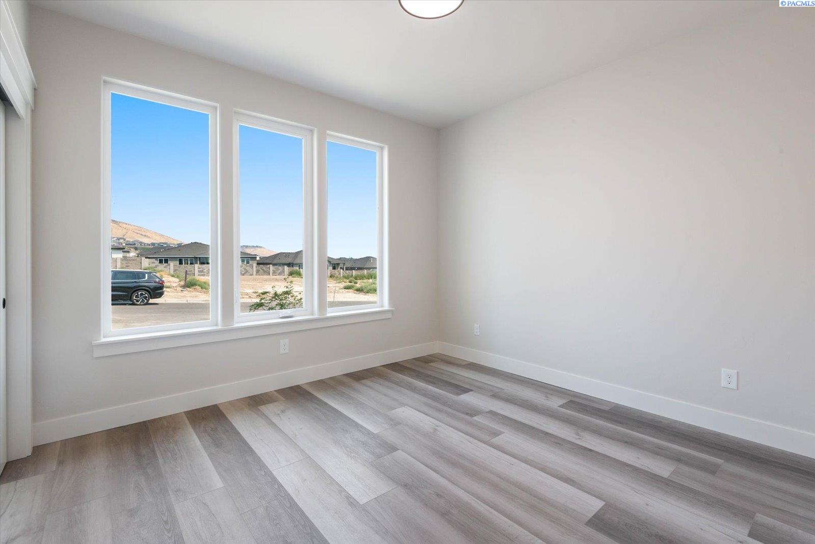 2339 Upriver