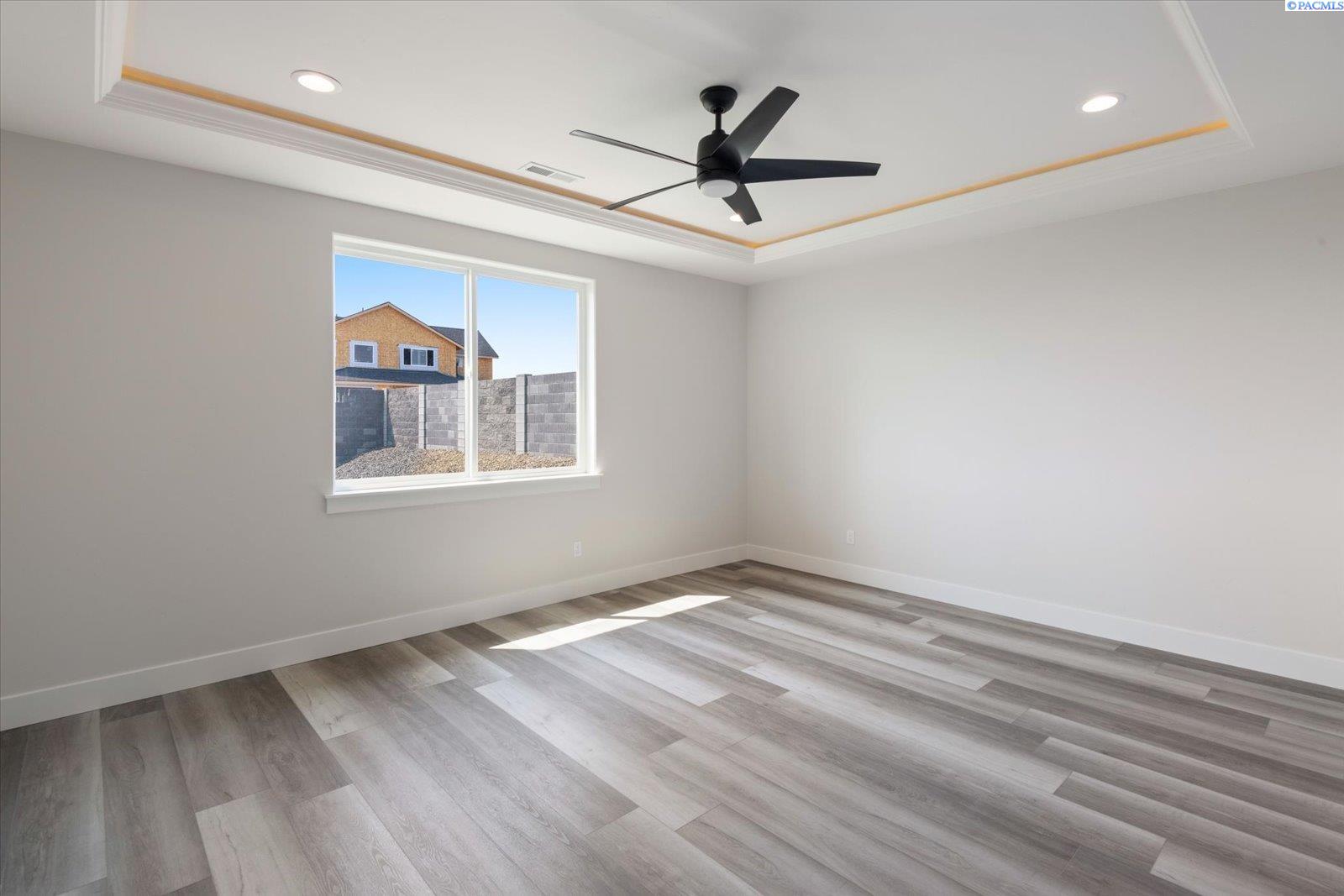 2339 Upriver