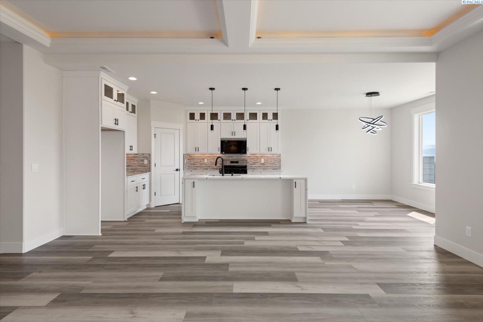 2339 Upriver