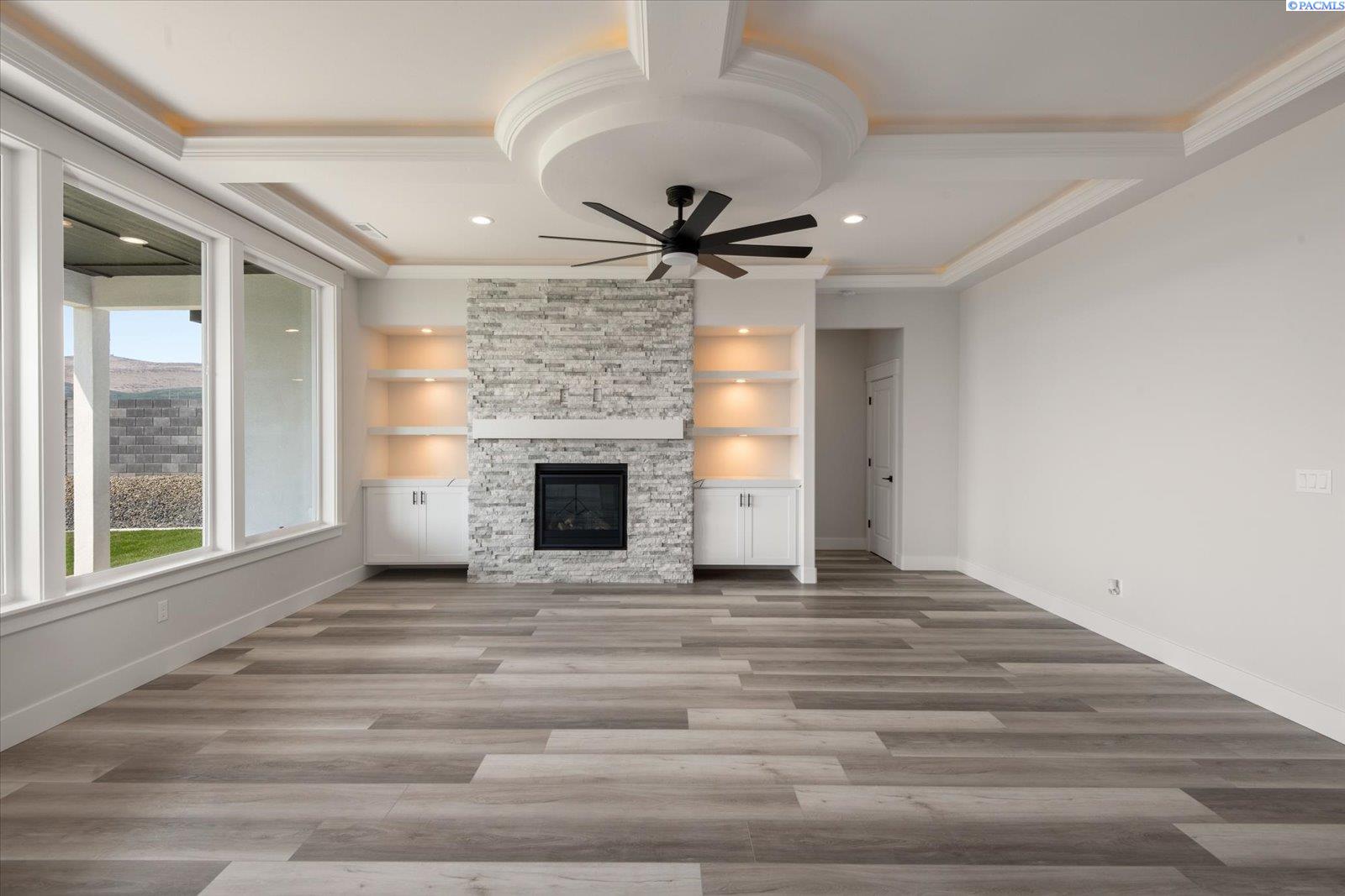 2339 Upriver