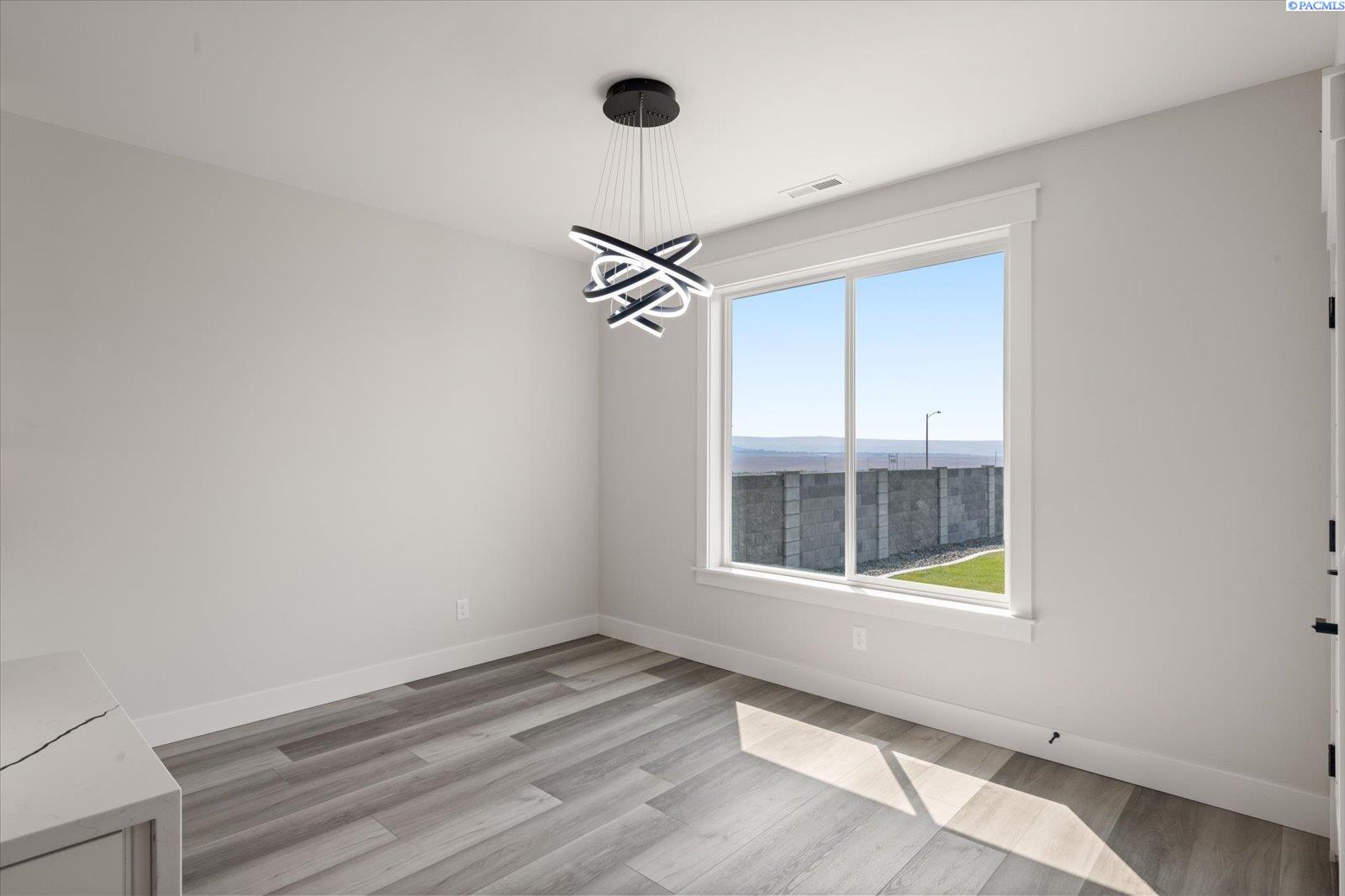 2339 Upriver