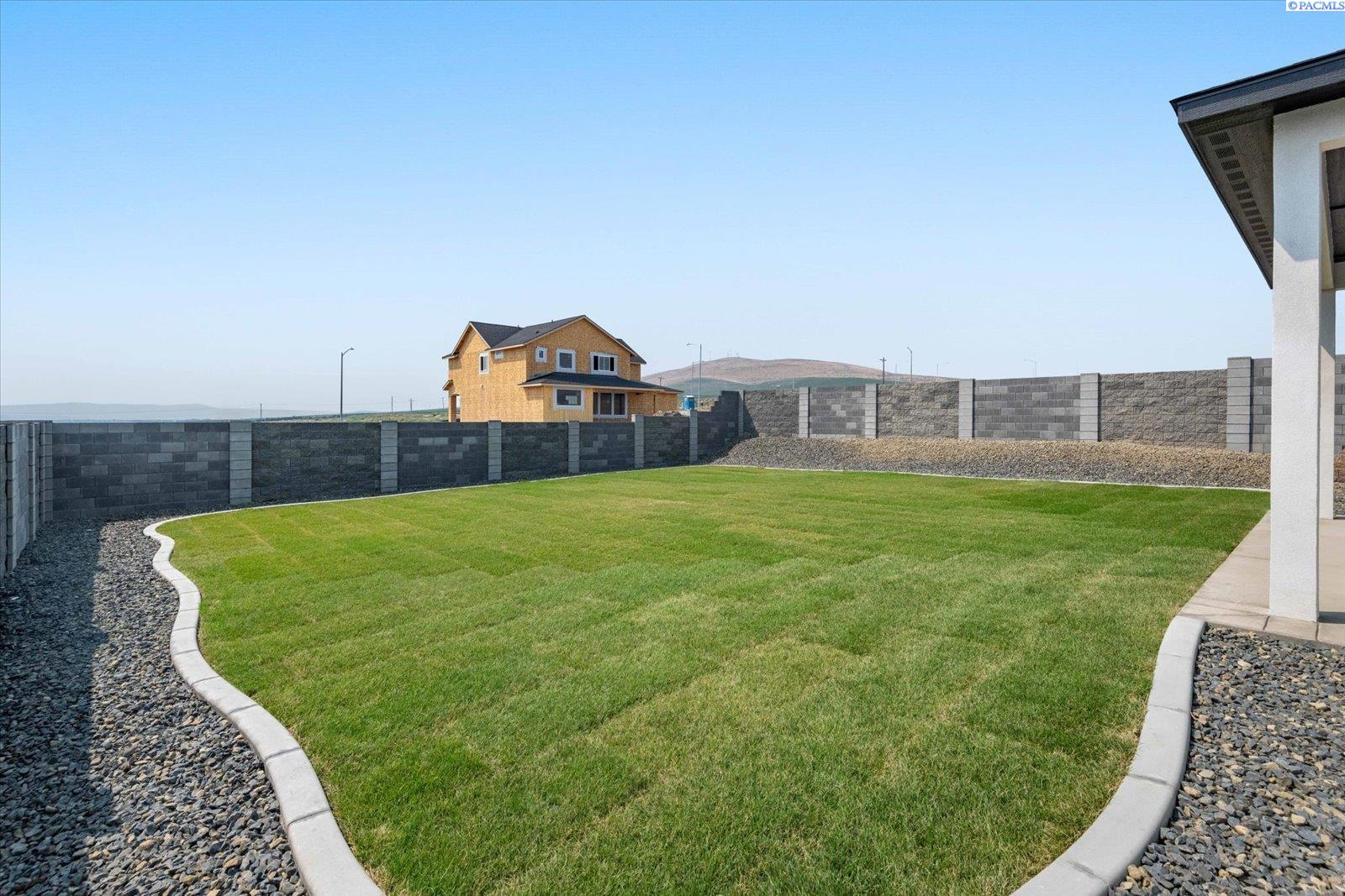 2339 Upriver