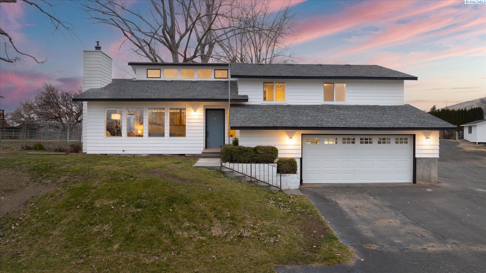 101504 E Clover