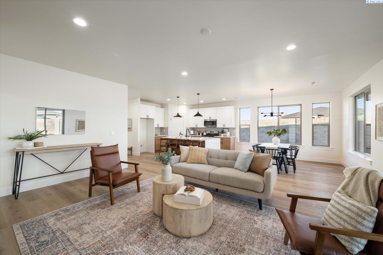 4175 Clover