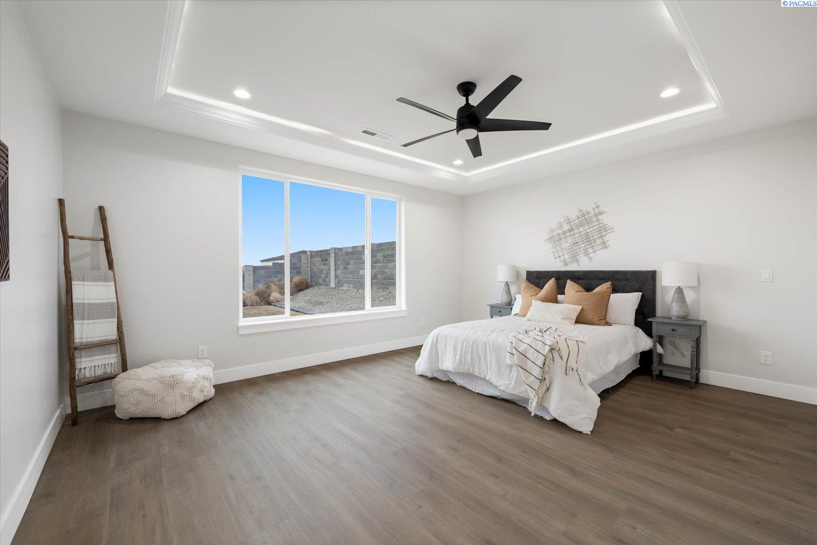 2355 Upriver