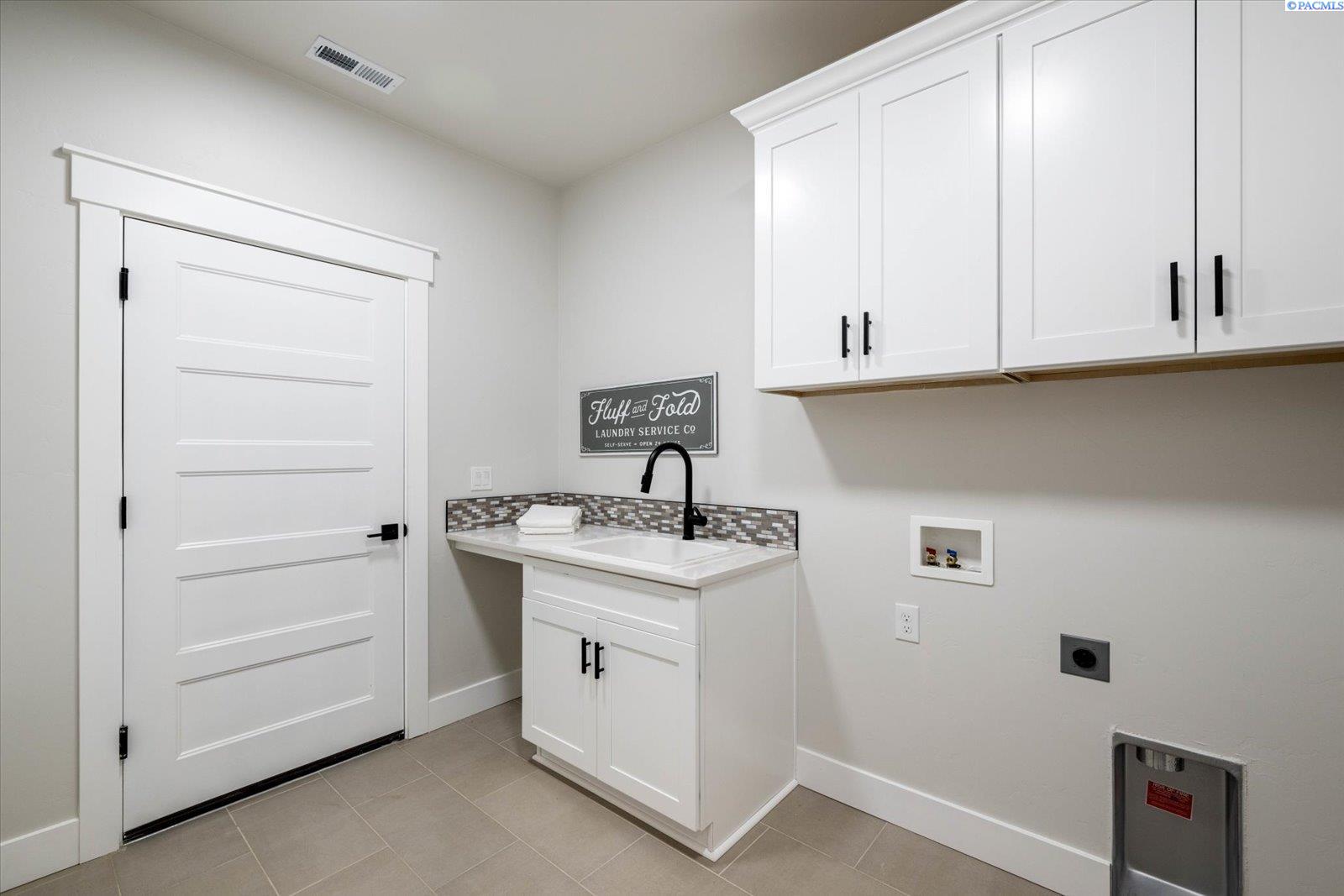 2355 Upriver