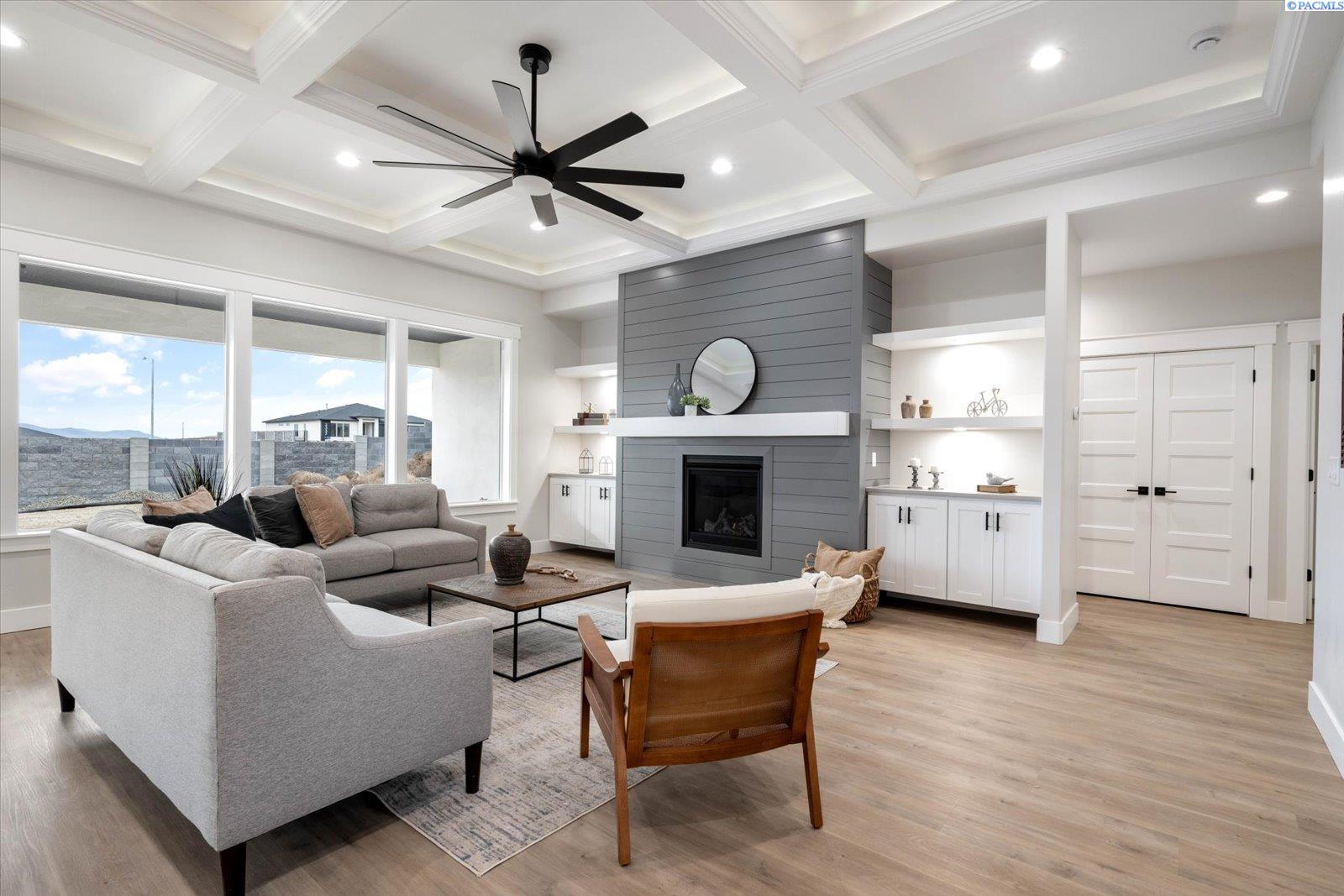 2355 Upriver