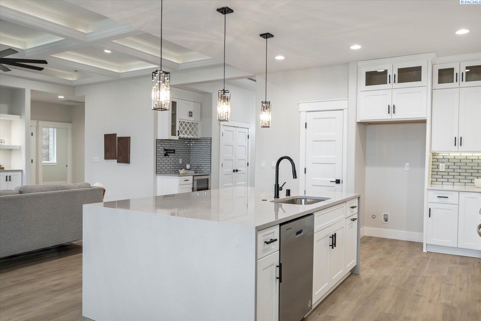 2355 Upriver